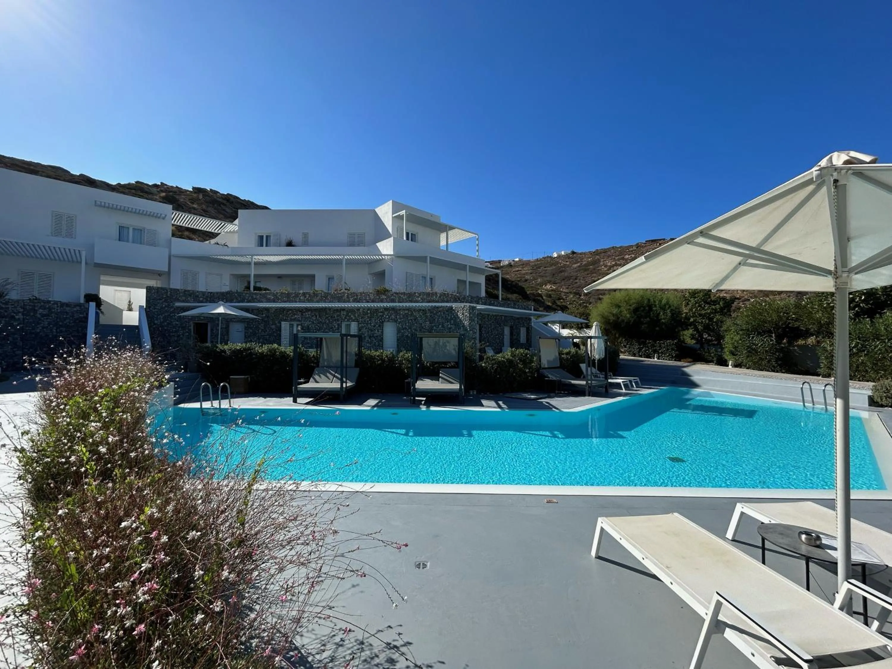 Swimming pool in Relux Ios Hotel