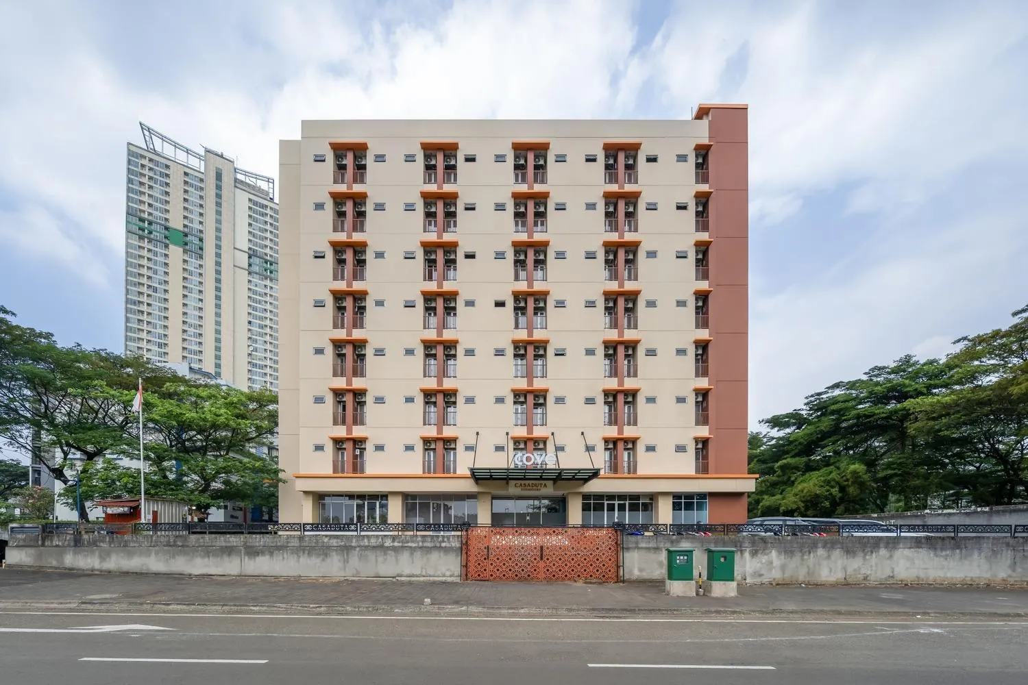 Property building in Cove Casaduta