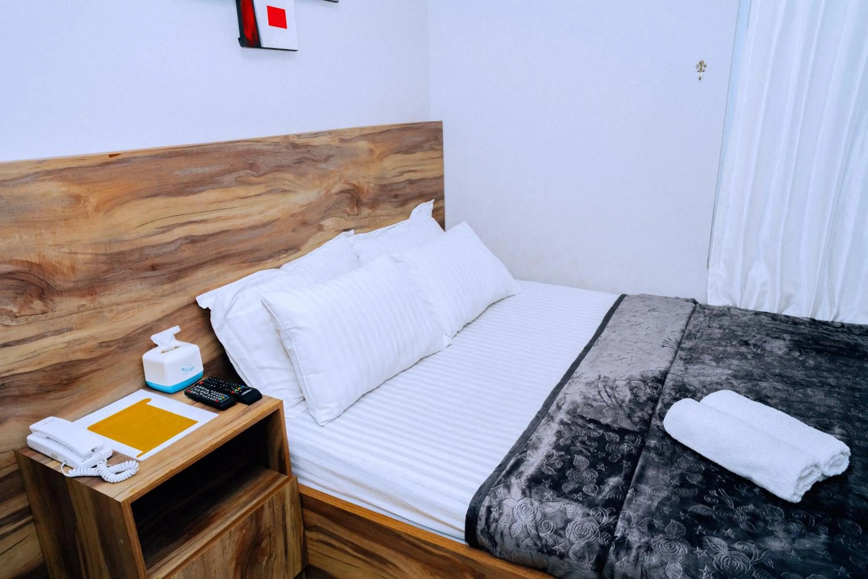 Bedroom, Bed in Casa Felice by Reccoma