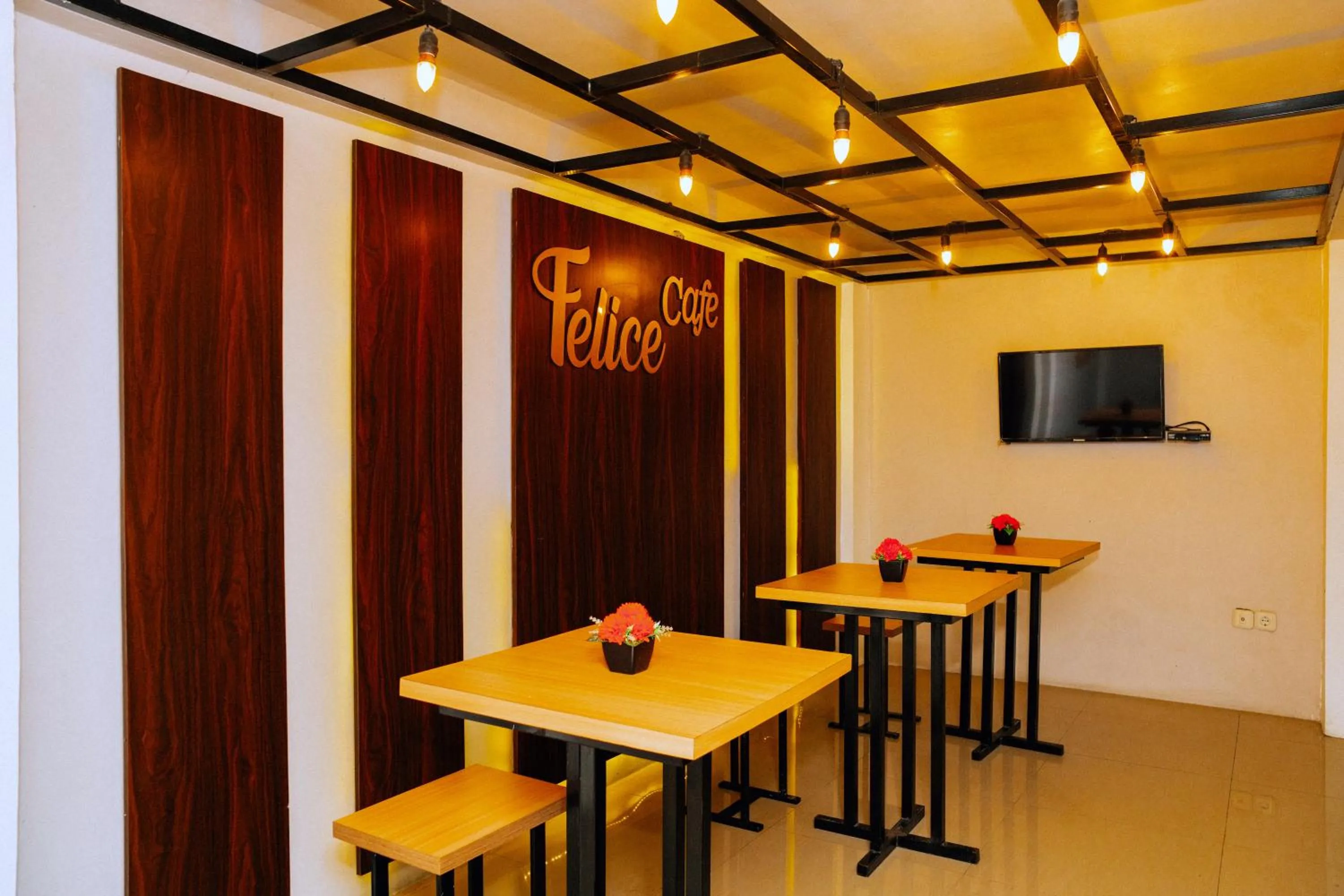 Restaurant/places to eat in Casa Felice by Reccoma