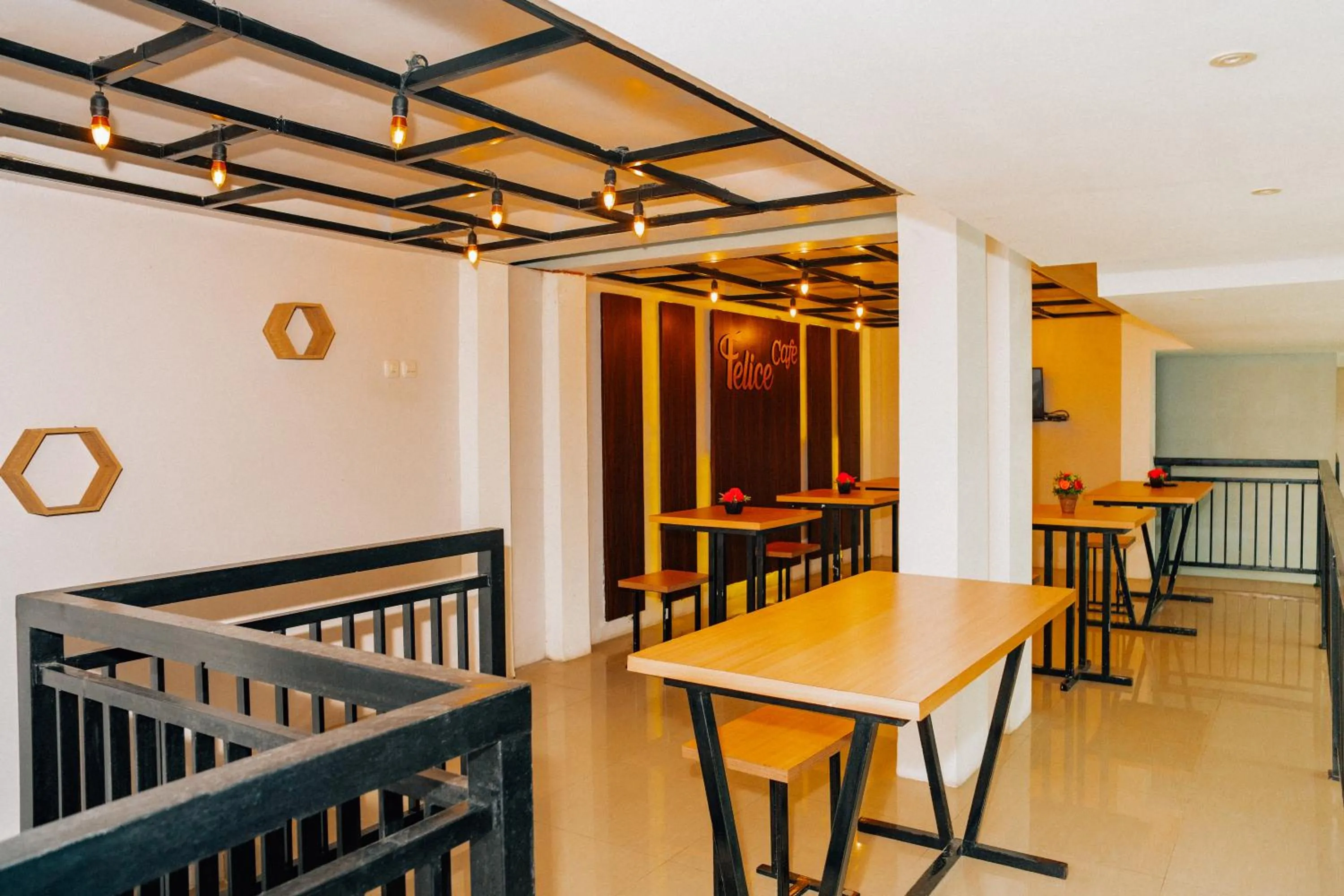 Restaurant/places to eat in Casa Felice by Reccoma