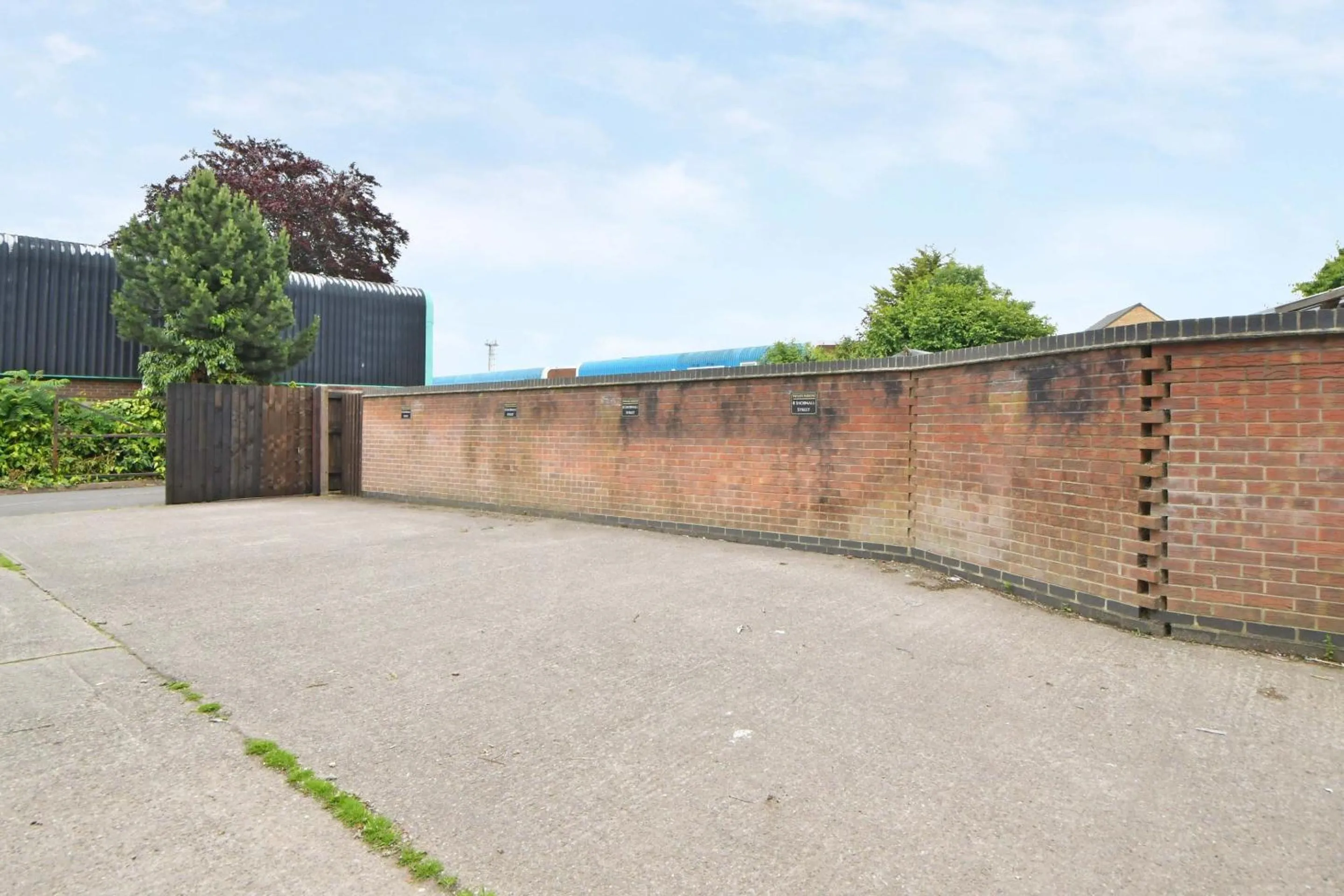 Property building in Stay at Shobnall Road Rooms and Studios Burton