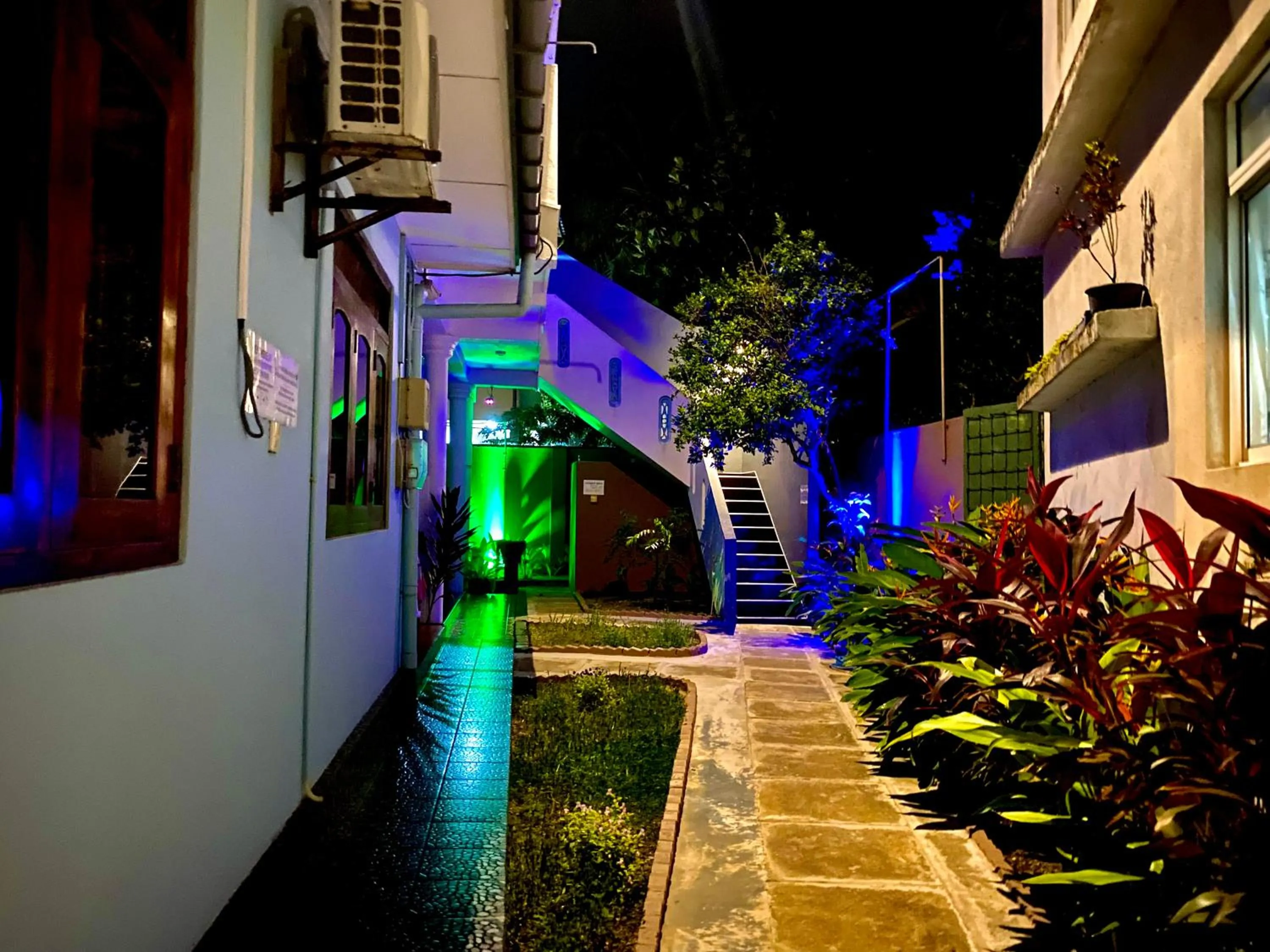 Property building in Tamara Motels