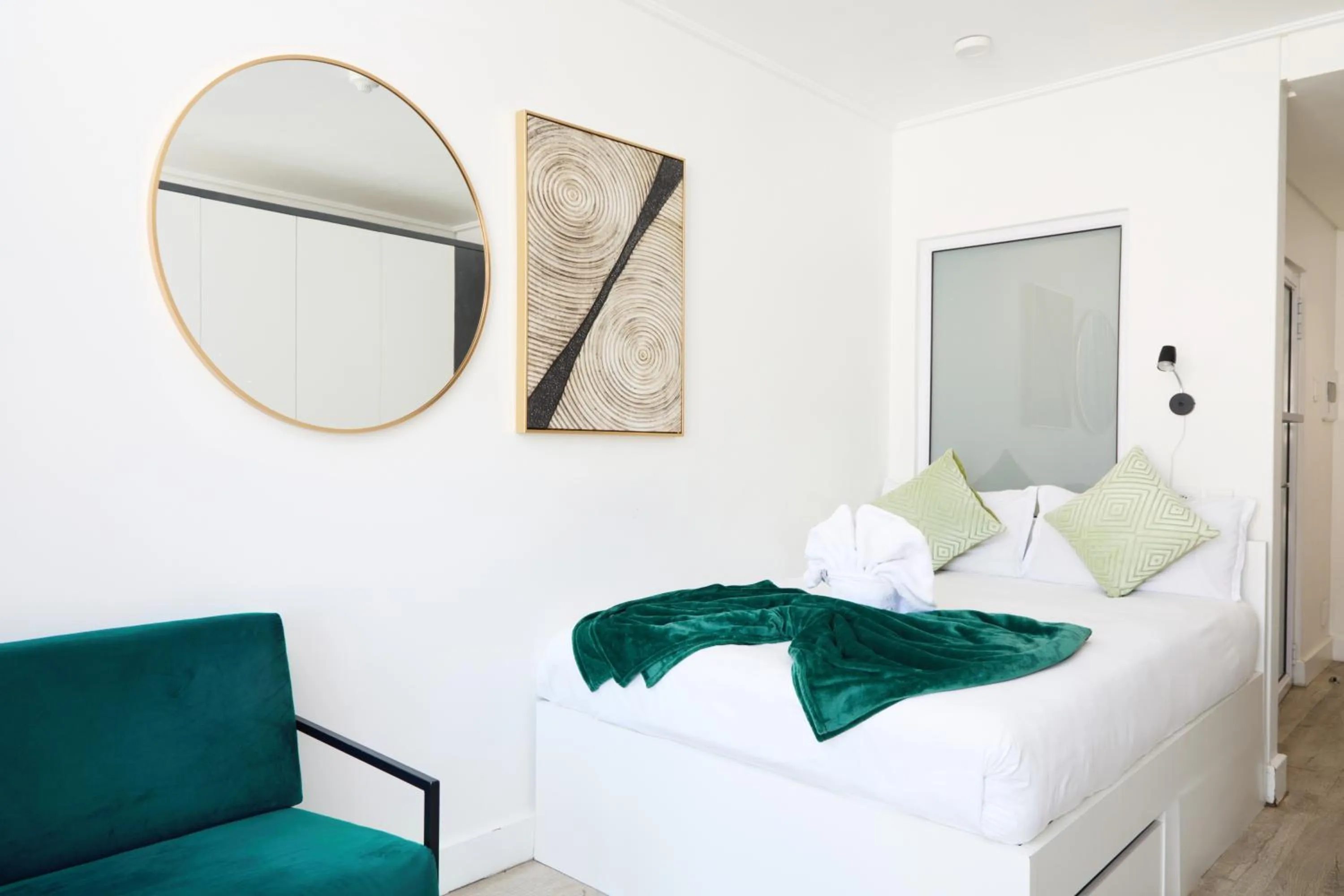 Bed in City Club at 1 on Albert Building