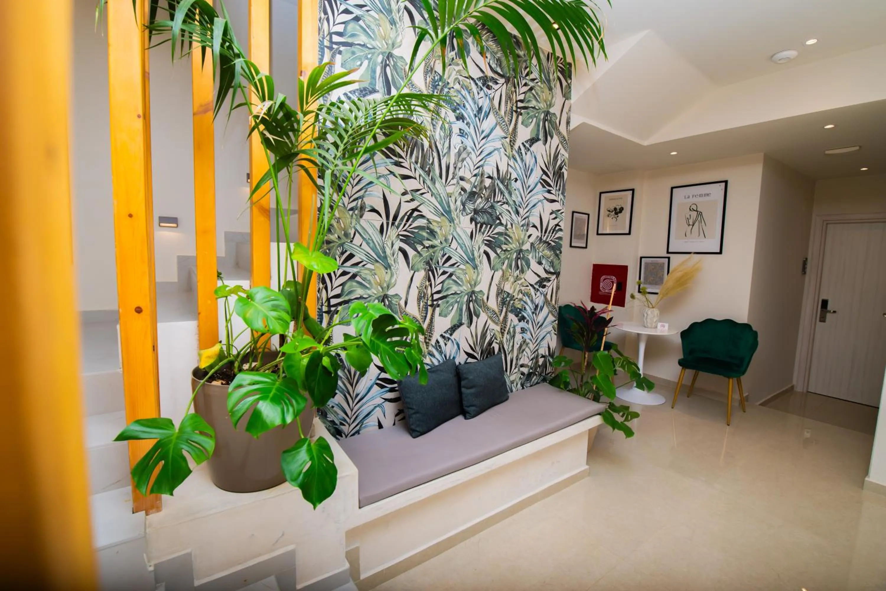 Lunar Hotel Modern Boutique