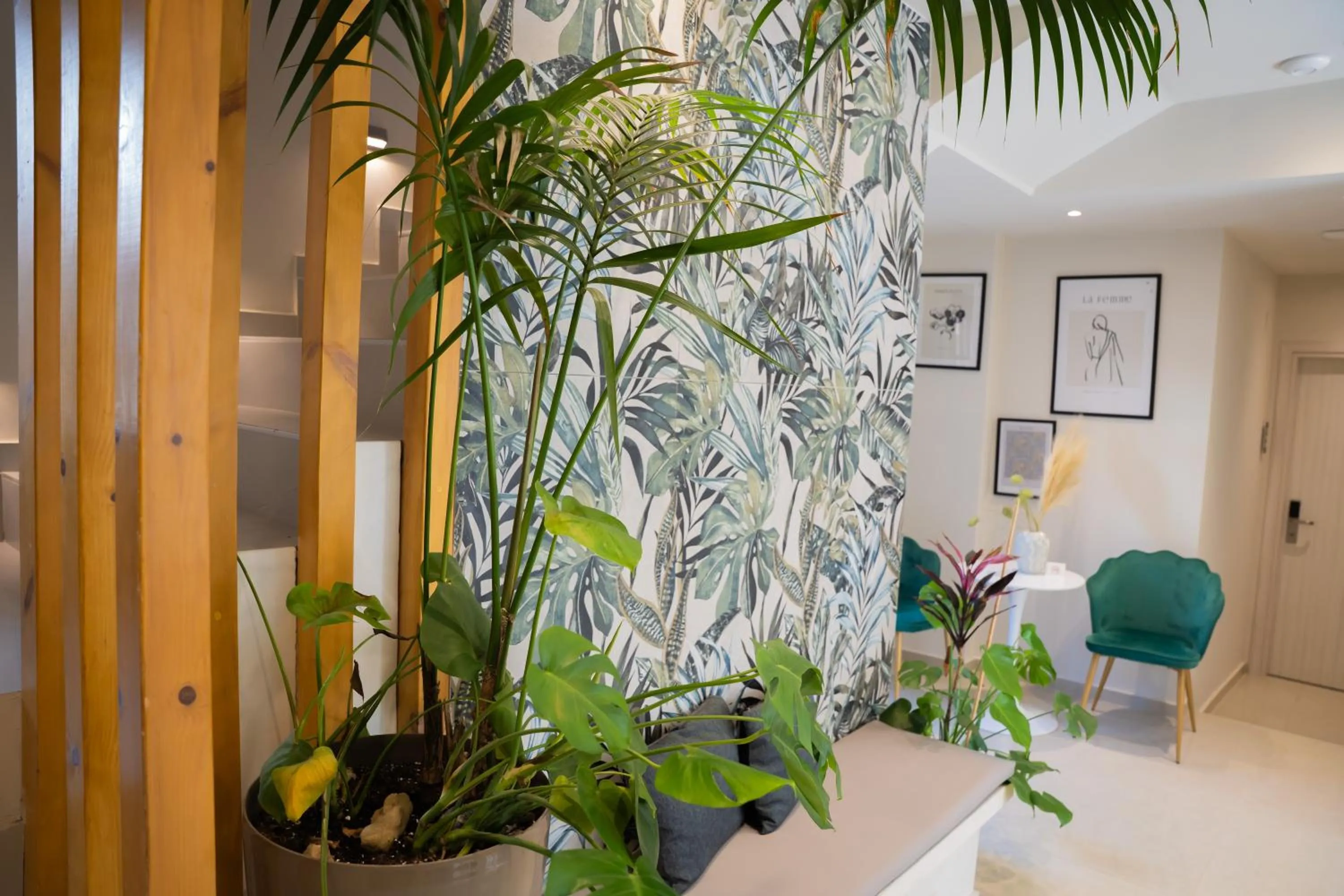 Lunar Hotel Modern Boutique