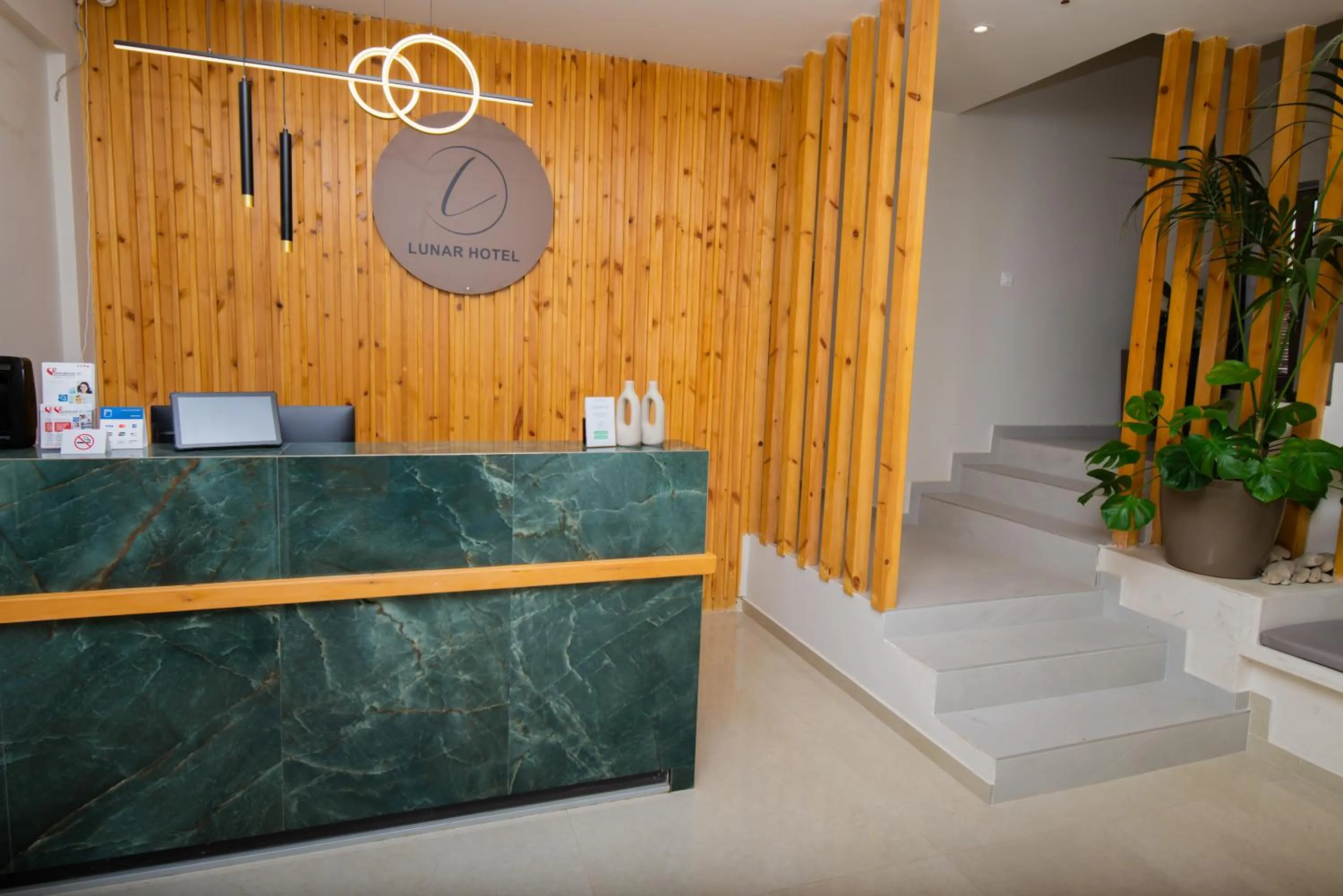 Lunar Hotel Modern Boutique