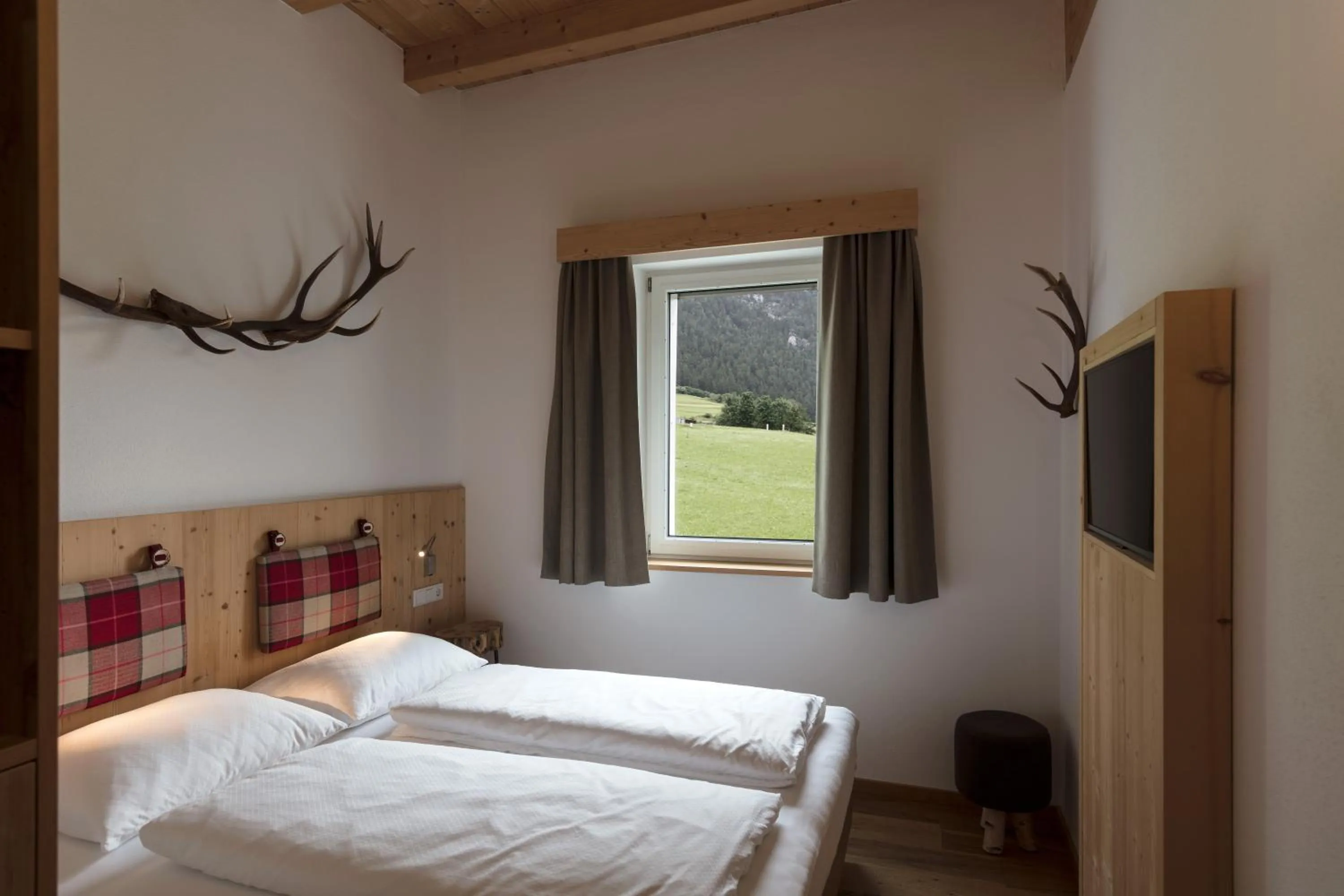 Photo of the whole room, Bed in ArlBerglife Ferienresort