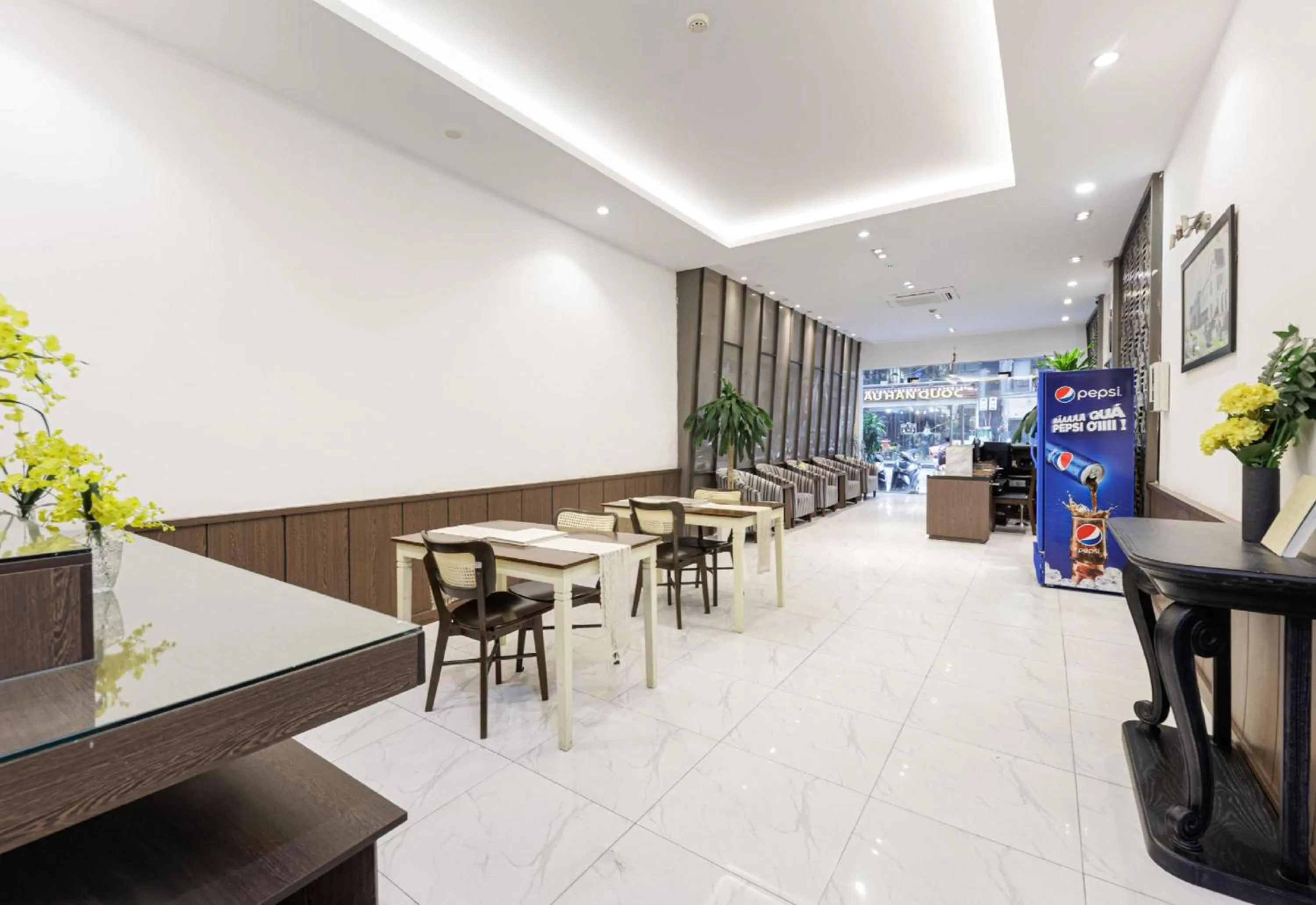 Lobby or reception in Collection O Le Grand Hanoi hotel - The Tryst