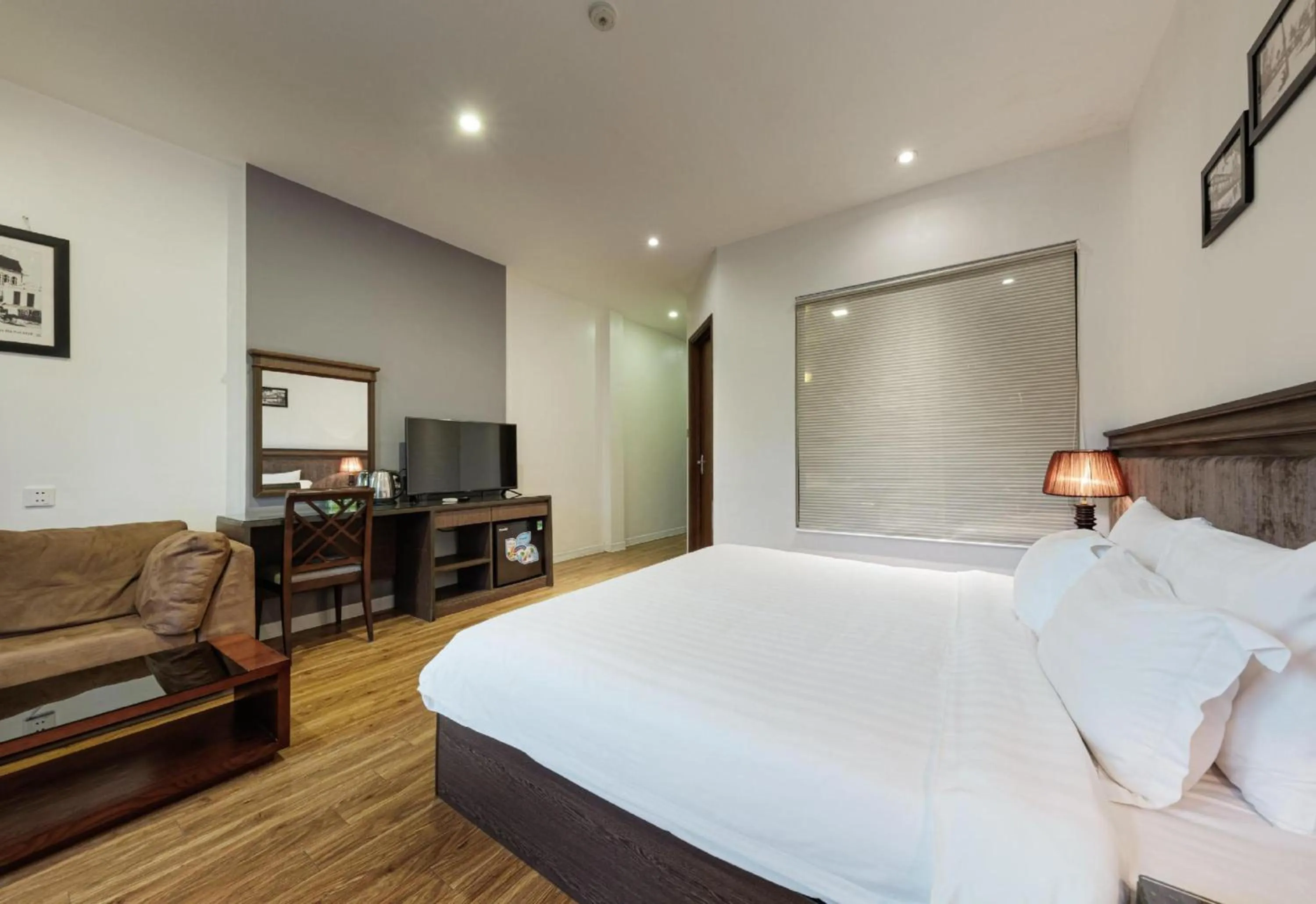 Bedroom, Bed in Collection O Le Grand Hanoi hotel - The Tryst