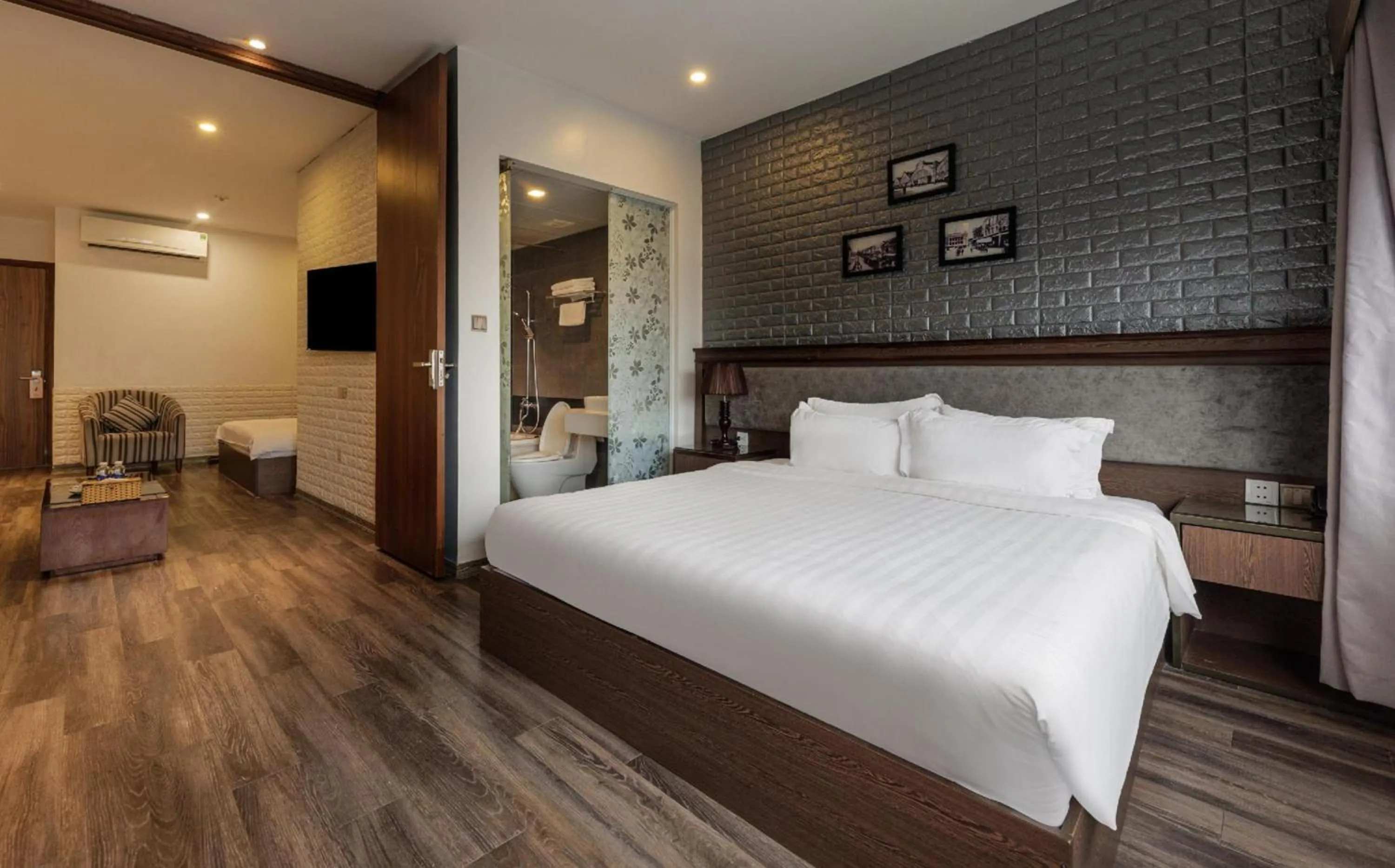 Bedroom, Bed in Collection O Le Grand Hanoi hotel - The Tryst