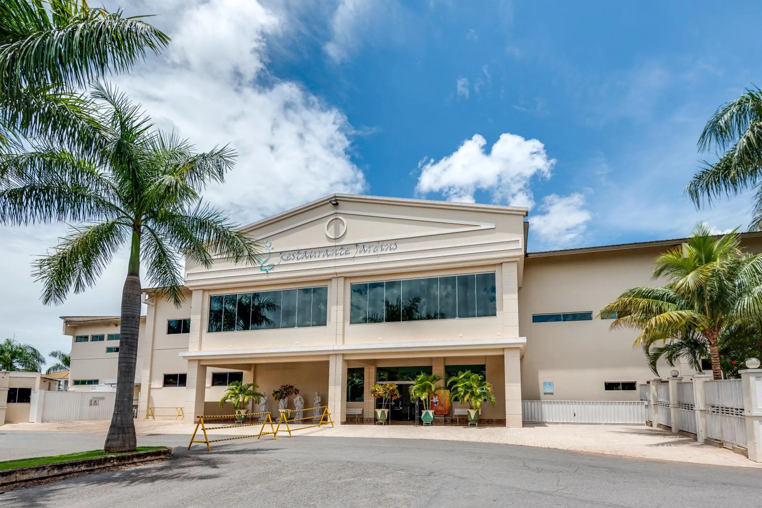 Restaurant/places to eat in diRoma Lacqua III direto com o Grupo diRoma com acesso ao Acqua Park e Café da manhã