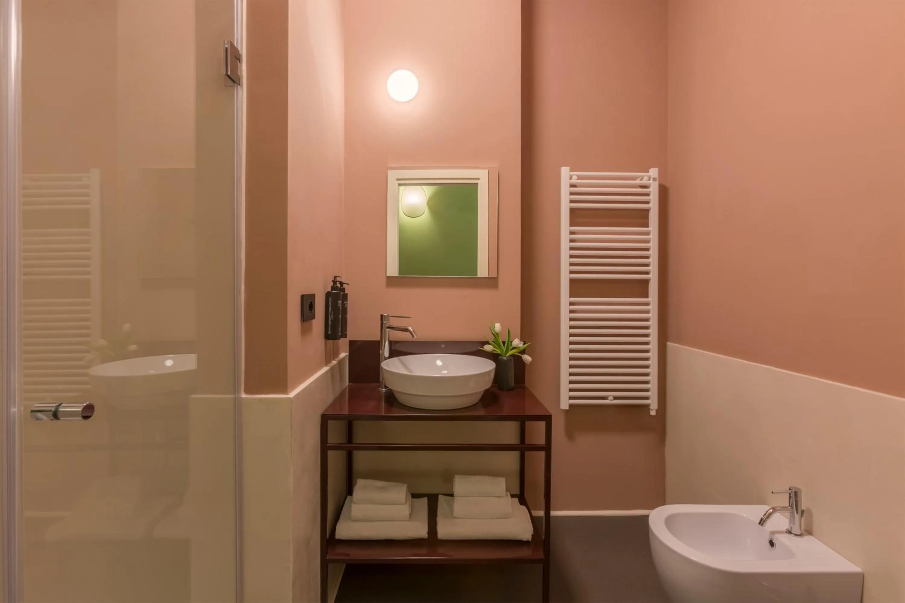 Shower in Barberini Retreat Boutique Hotel