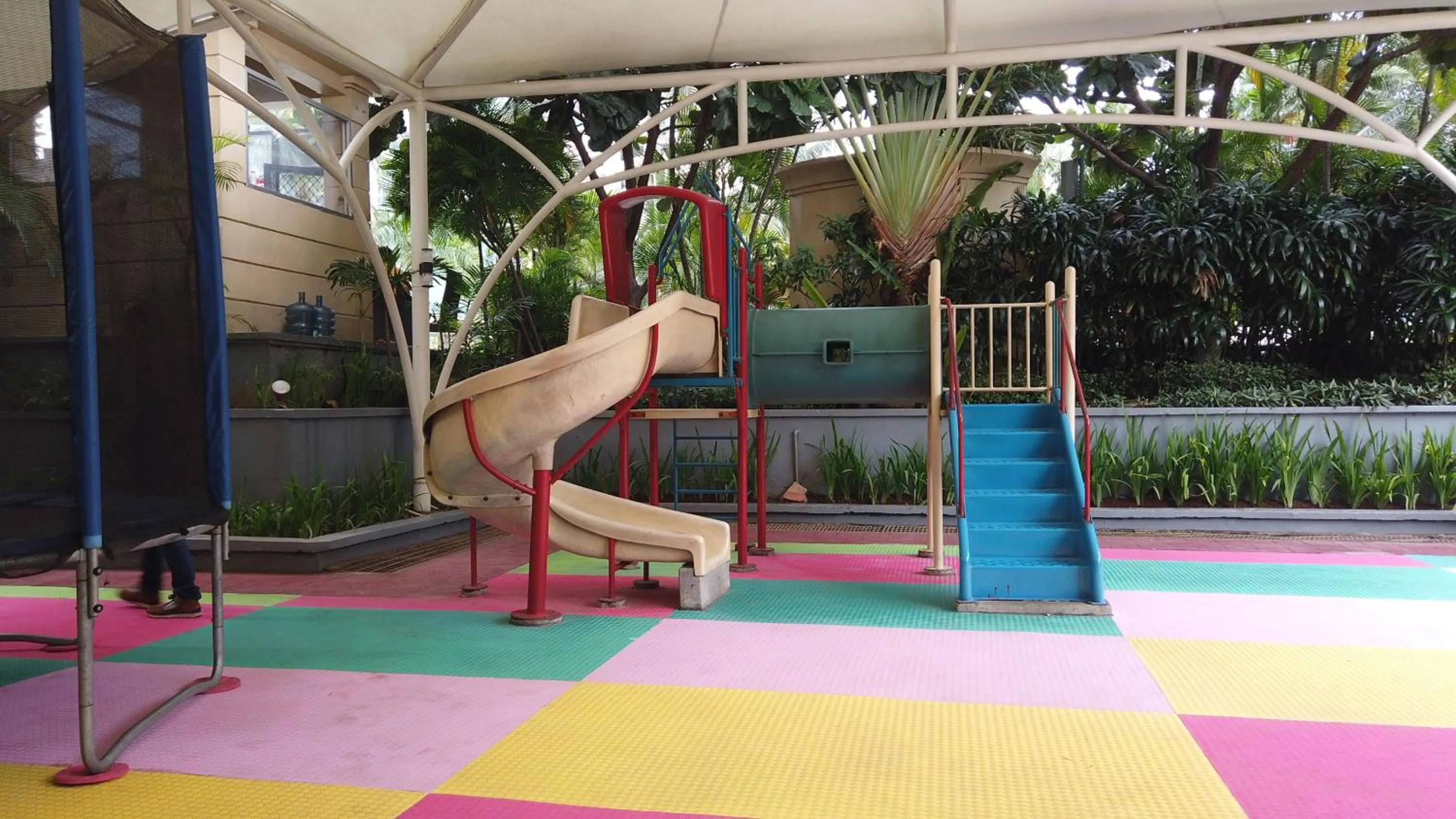 Comfort 2BR + Extra Room at Sudirman Tower Condominium Apartment By Travelio