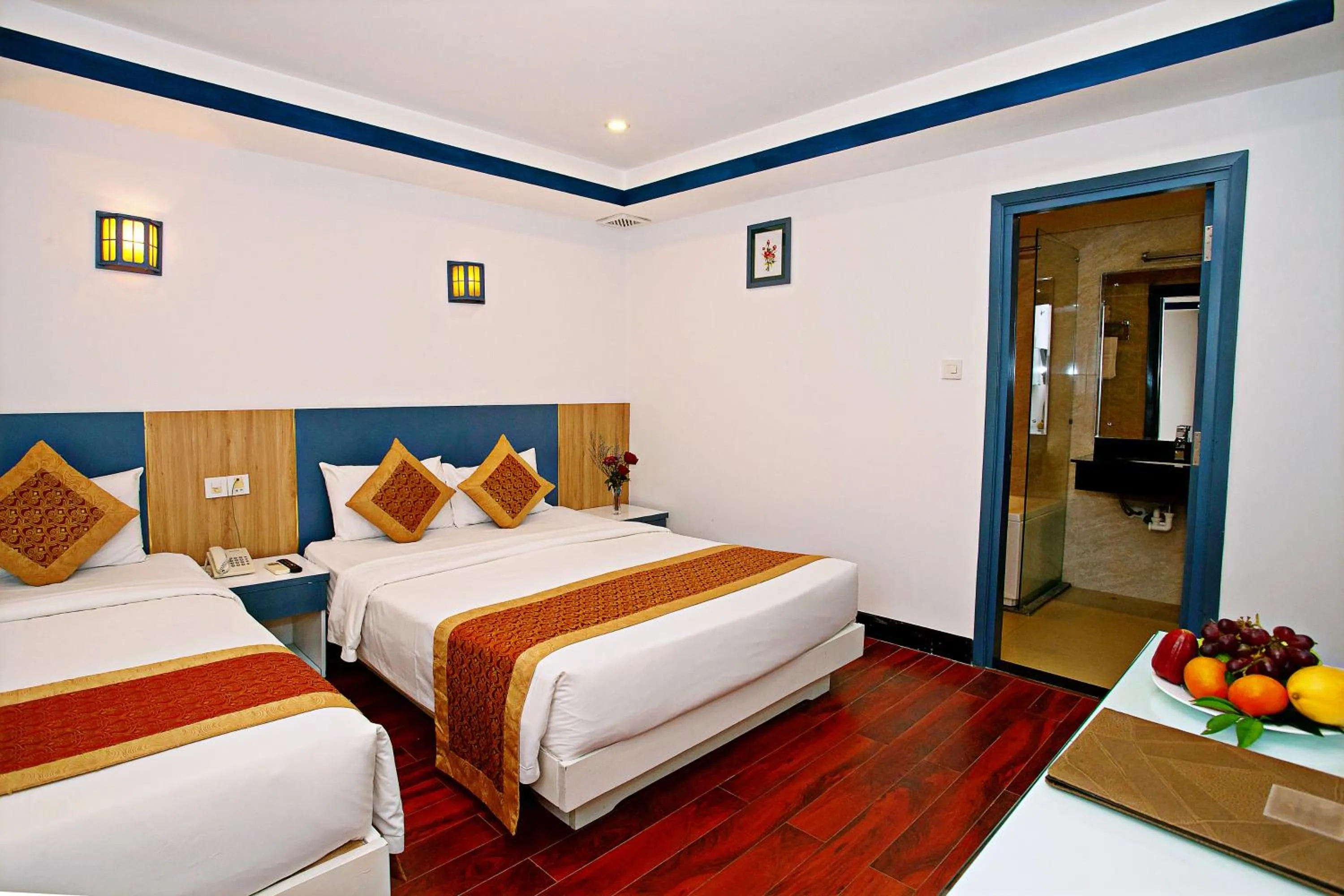 Property building, Bed in Golden Rain 2 Hotel Nha Trang Beach