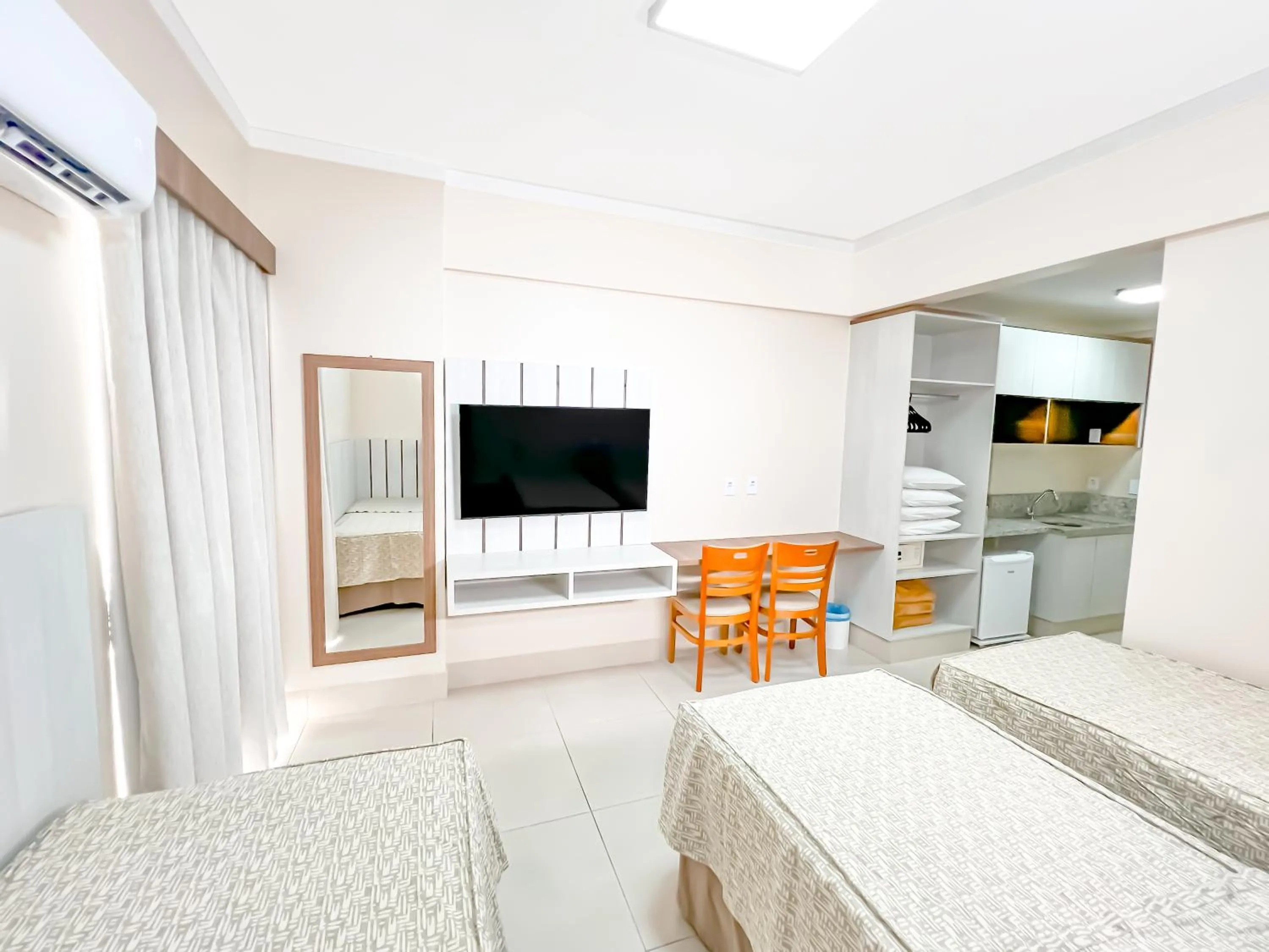 Bedroom, Bed in diRoma Spazzio direto com o Grupo diRoma com acesso ao Acqua Park e Café da manhã