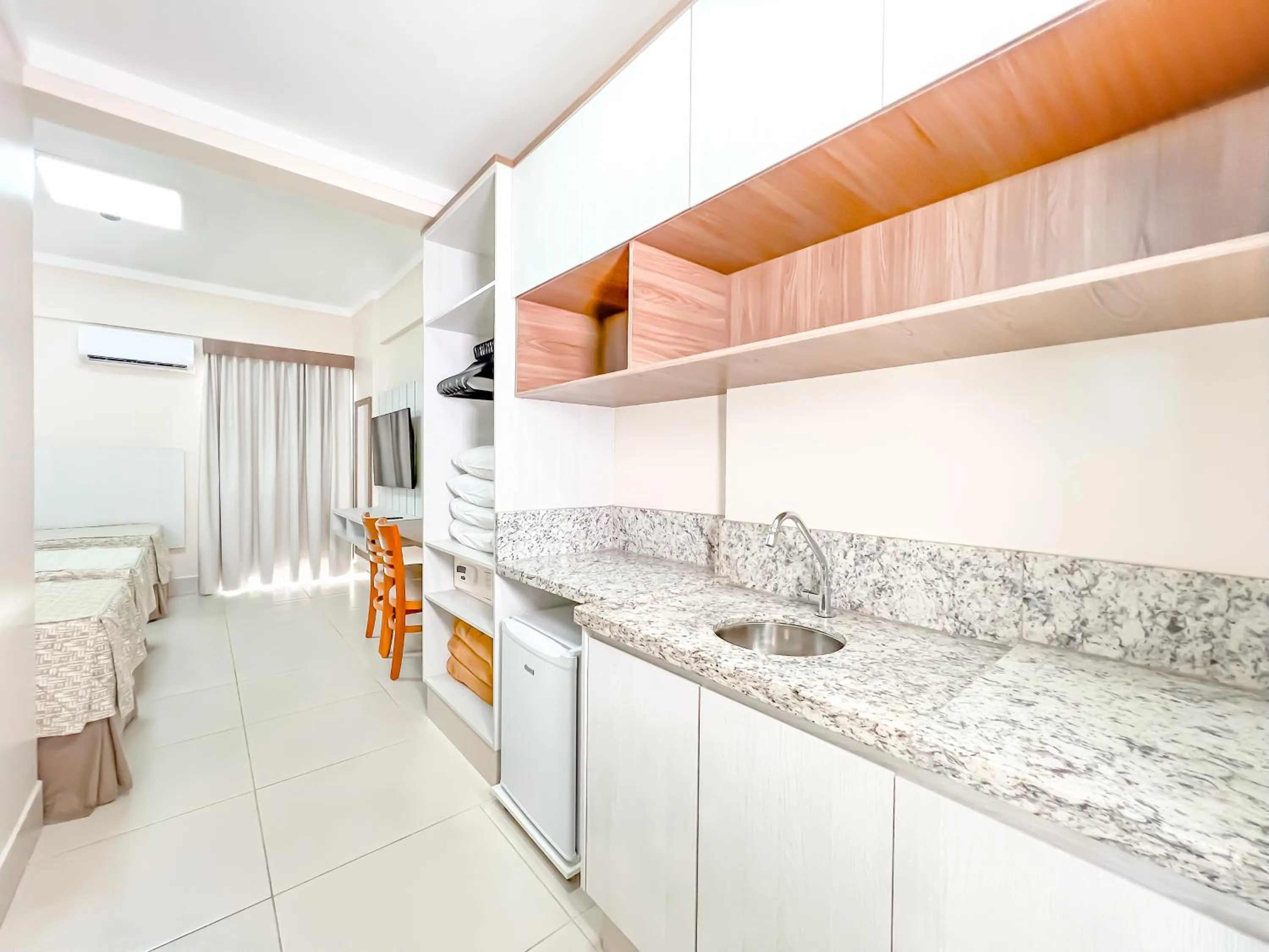 Kitchen or kitchenette in diRoma Spazzio direto com o Grupo diRoma com acesso ao Acqua Park e Café da manhã