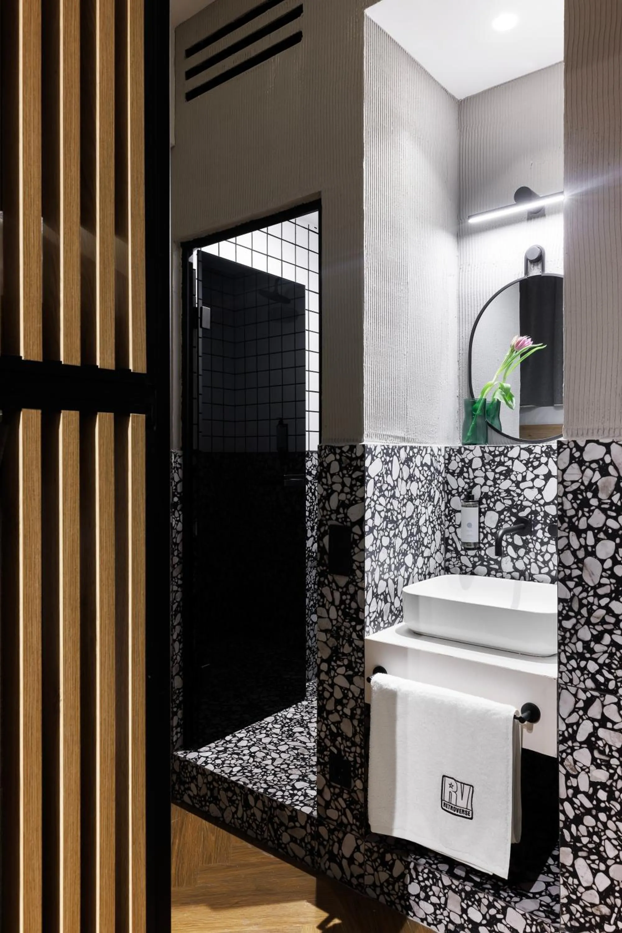 Bathroom in Retroverse Hostel