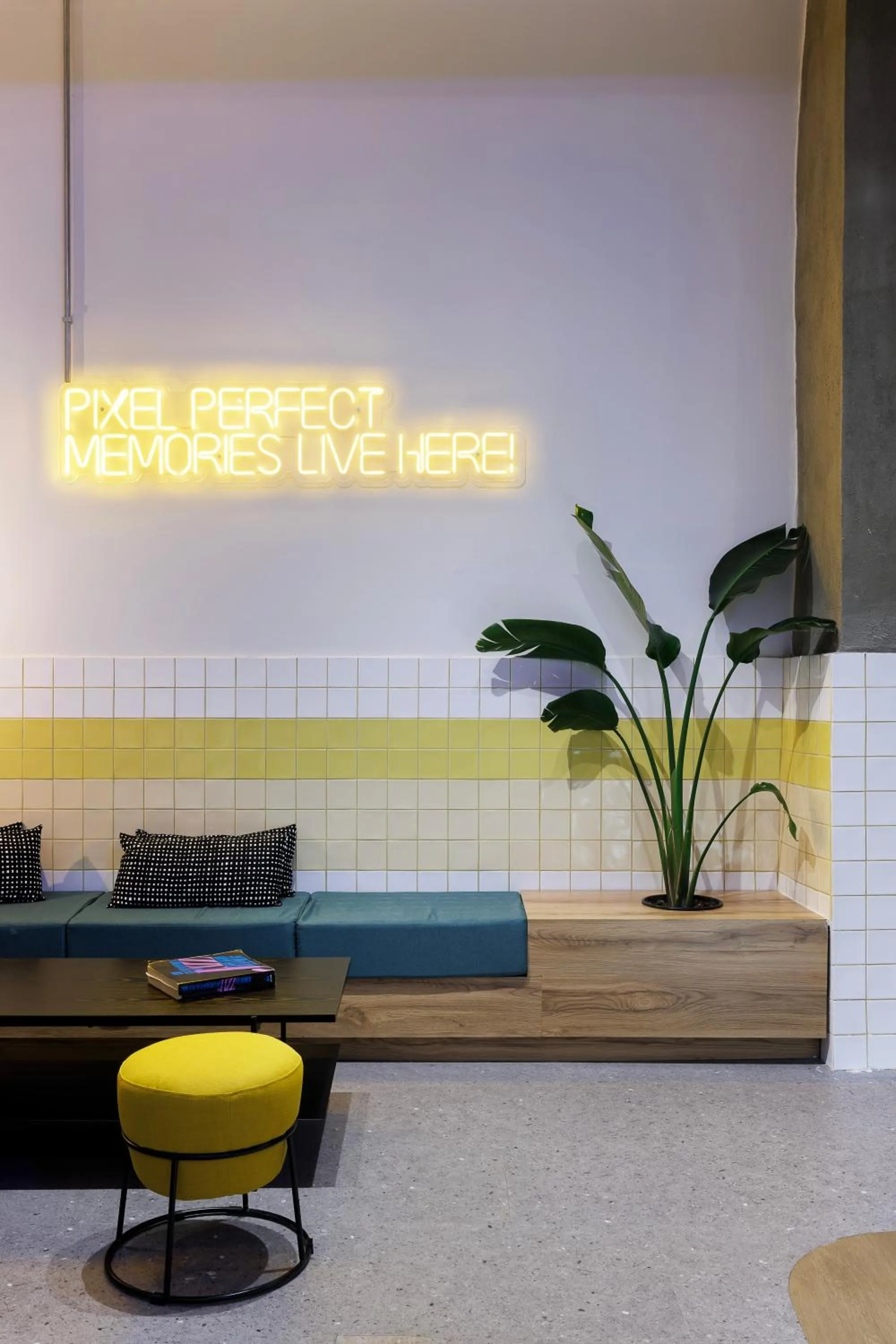 Living room in Retroverse Hostel