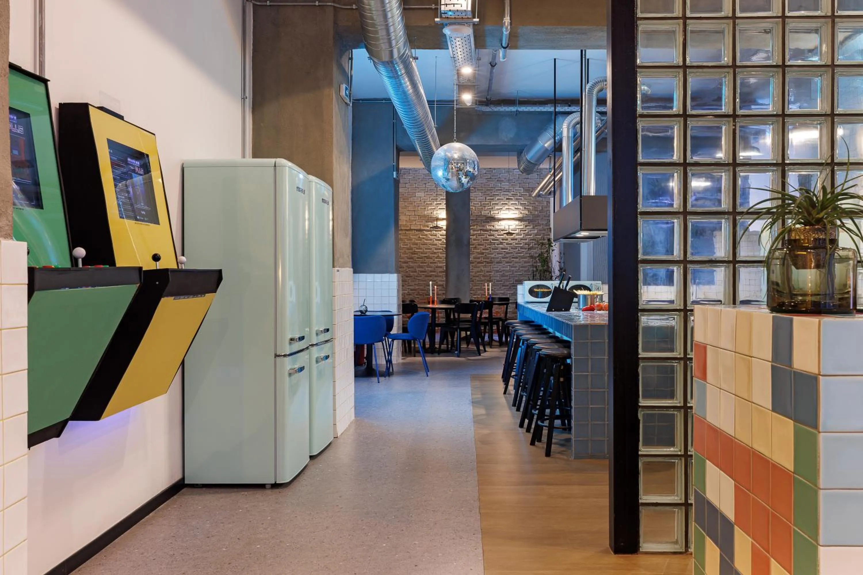 Lobby or reception in Retroverse Hostel