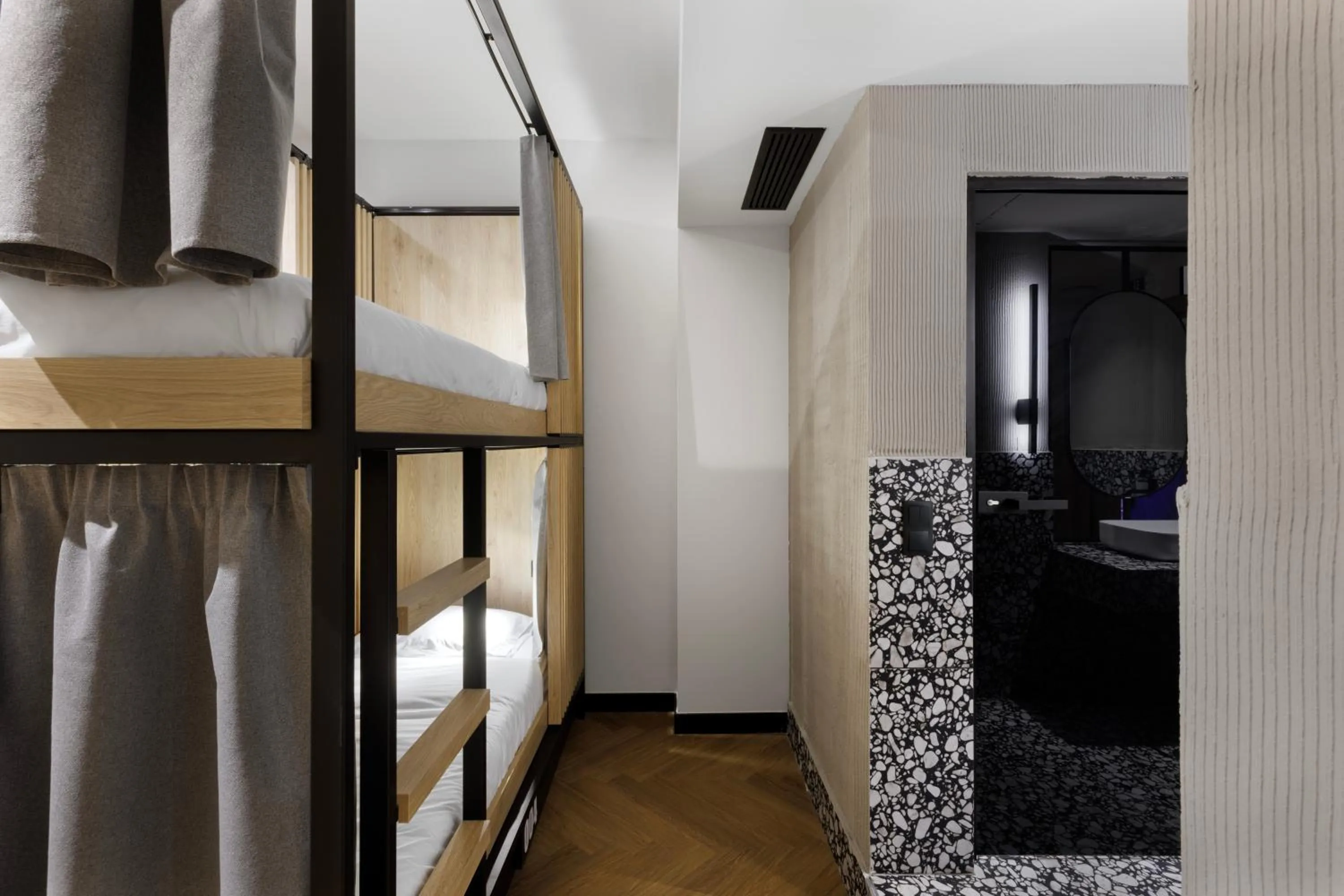 bunk bed, Bed in Retroverse Hostel