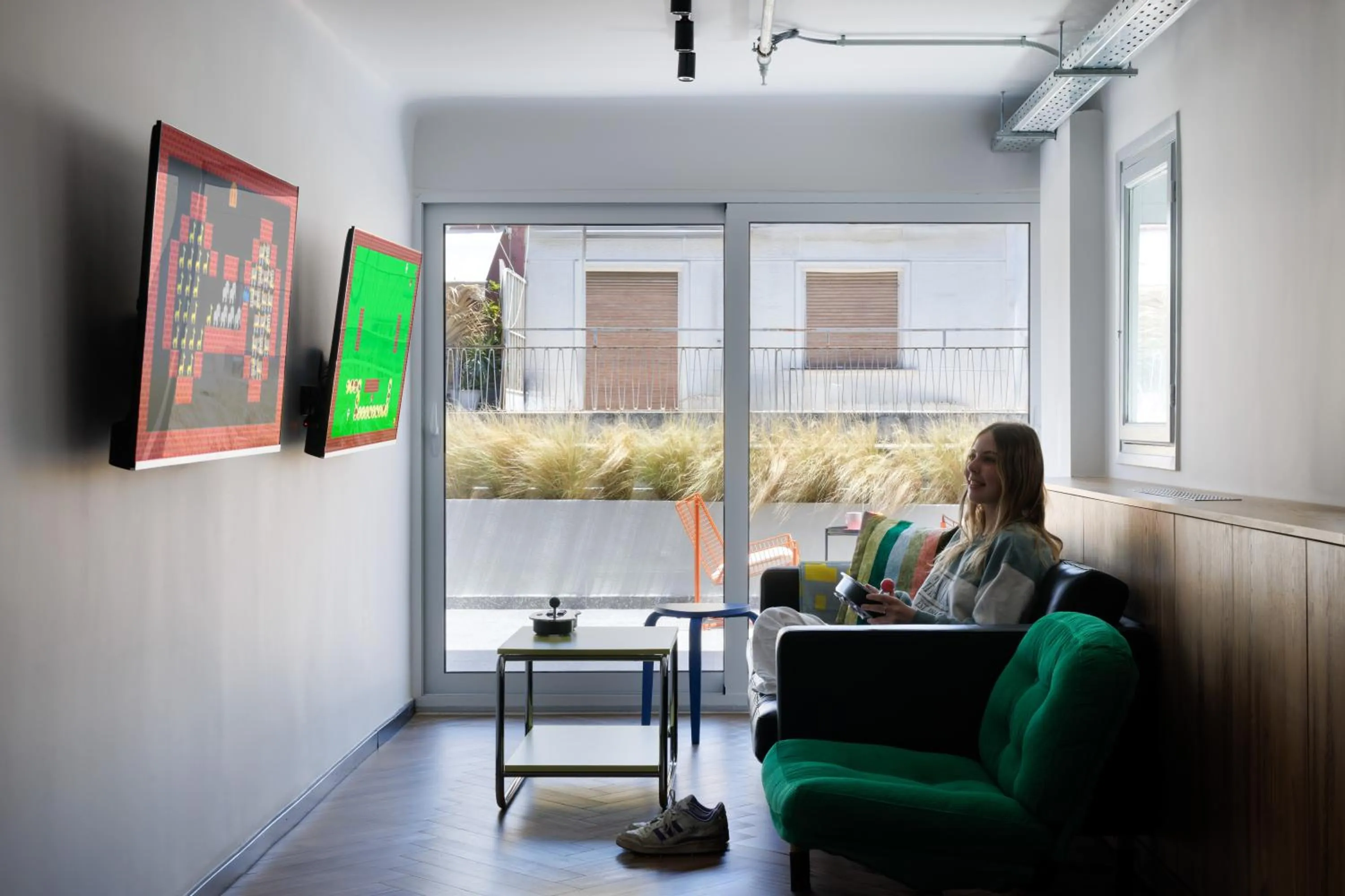 Entertainment in Retroverse Hostel