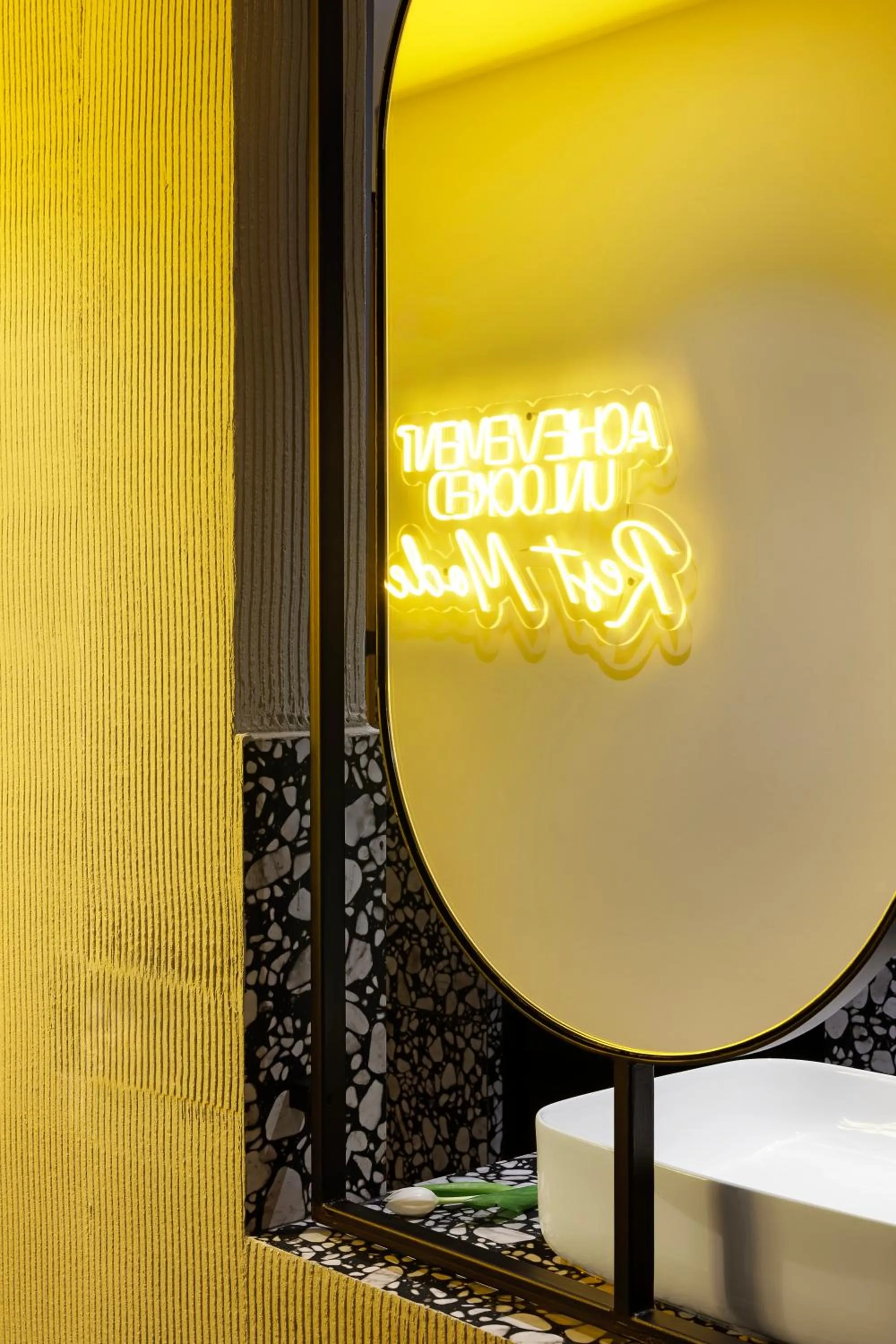 Bathroom in Retroverse Hostel