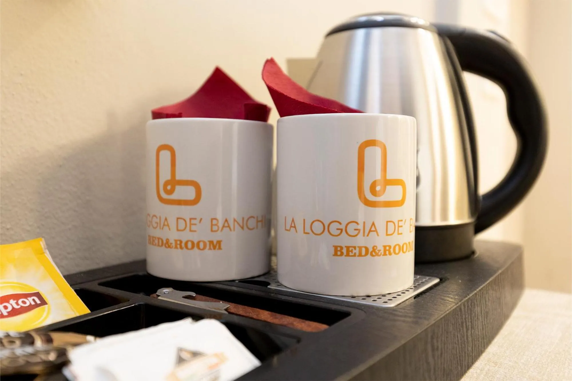Coffee/tea facilities in La Loggia de' Banchi