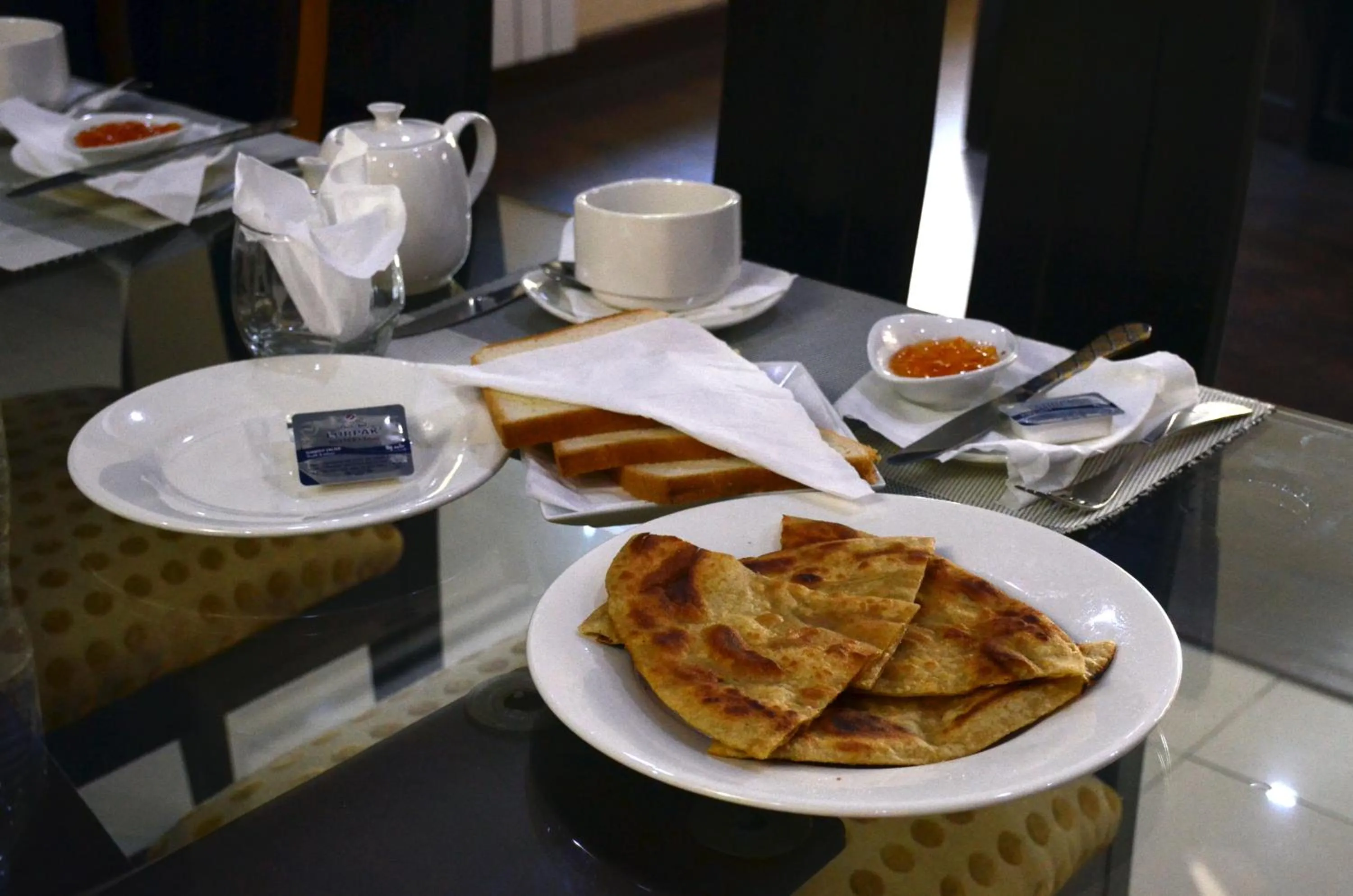 Food and drinks in Gofas Lodge