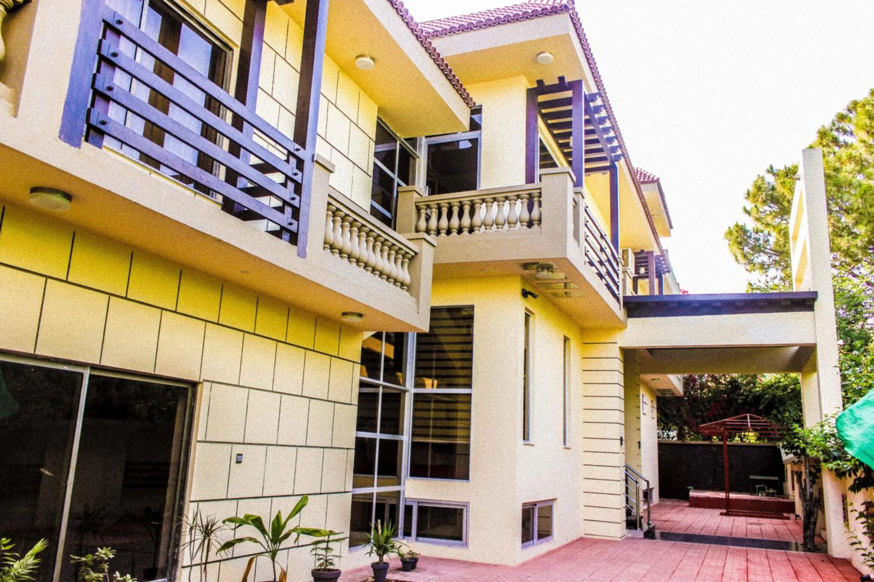 BBQ facilities in Gofas Lodge