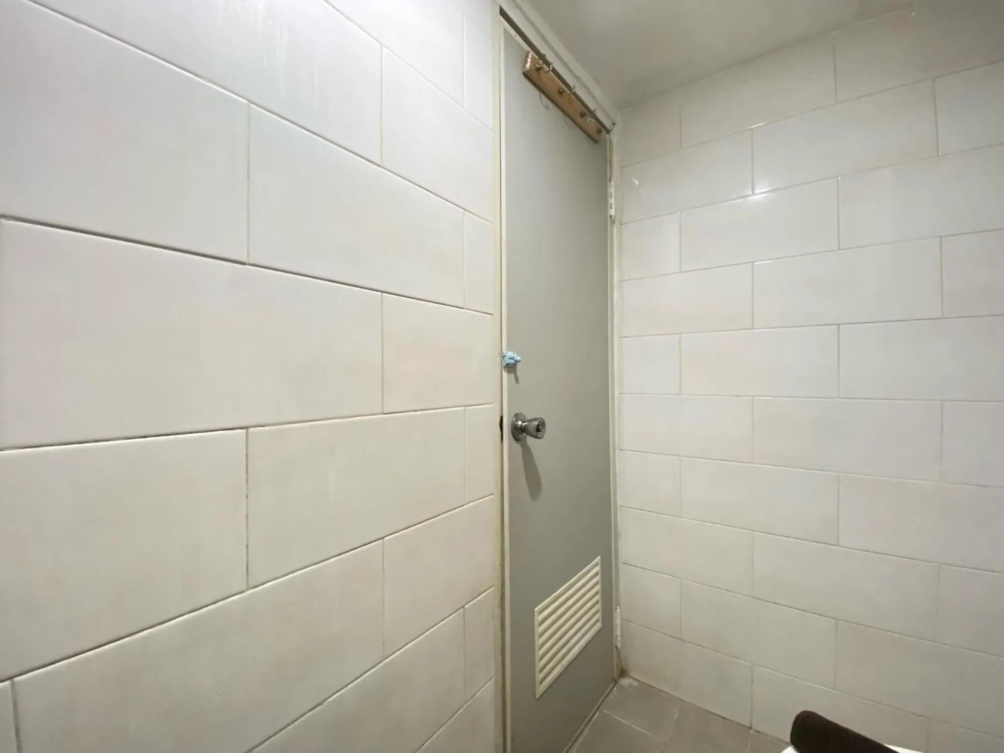 Cozy Living 2BR Apartment at Jarrdin Cihampelas By Travelio