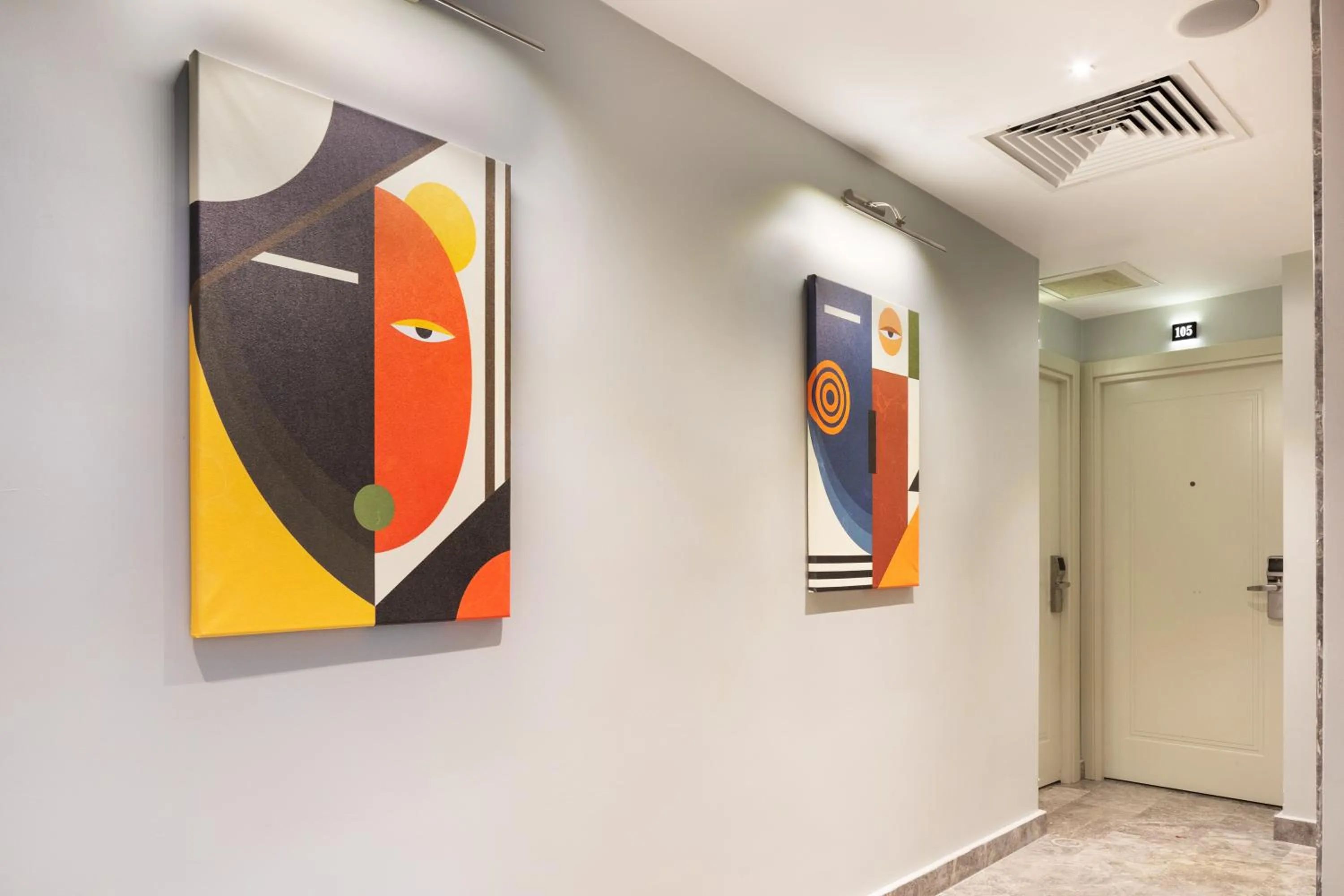 Lobby or reception in Ess Hotel