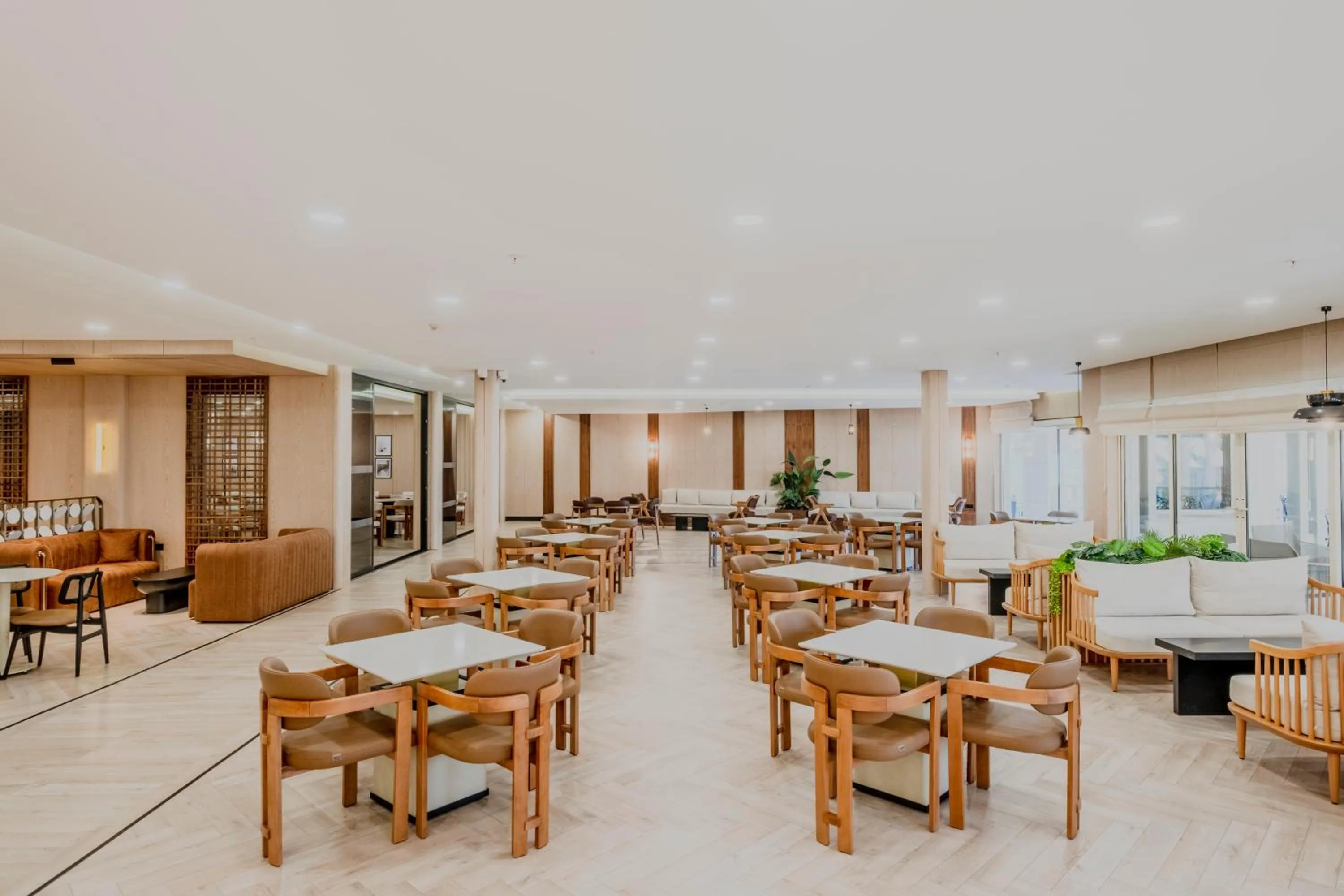 Iz Flower Side Beach Hotel