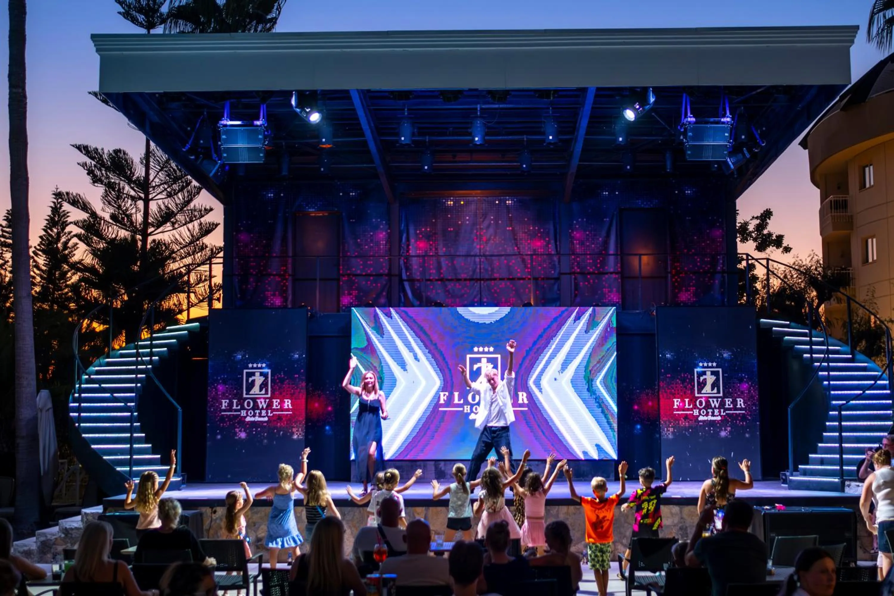 Iz Flower Side Beach Hotel