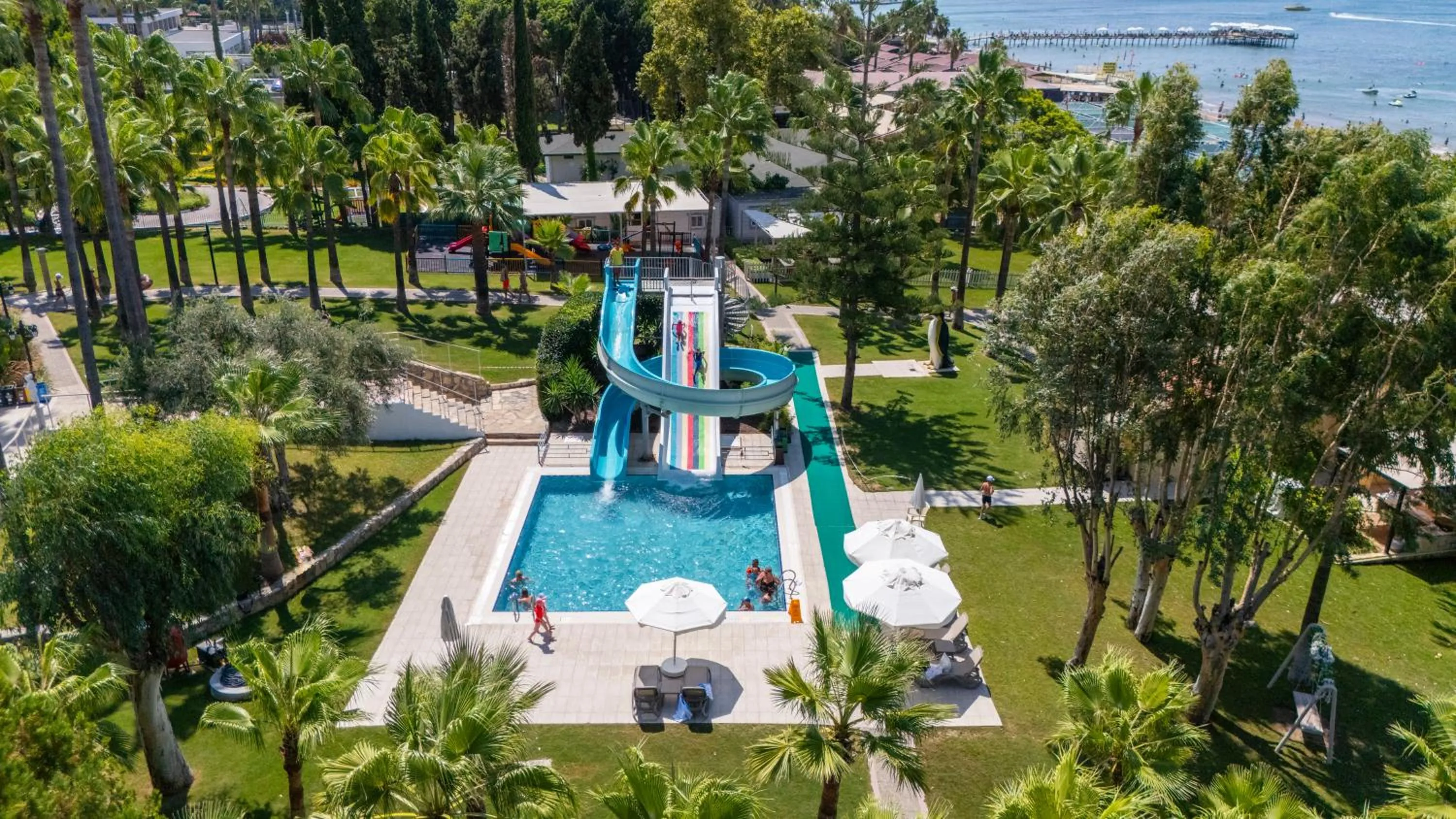 Iz Flower Side Beach Hotel