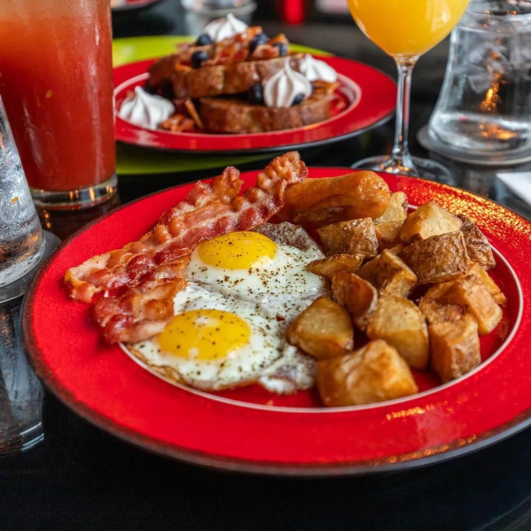 Food and drinks in JAG Boutique Hotel