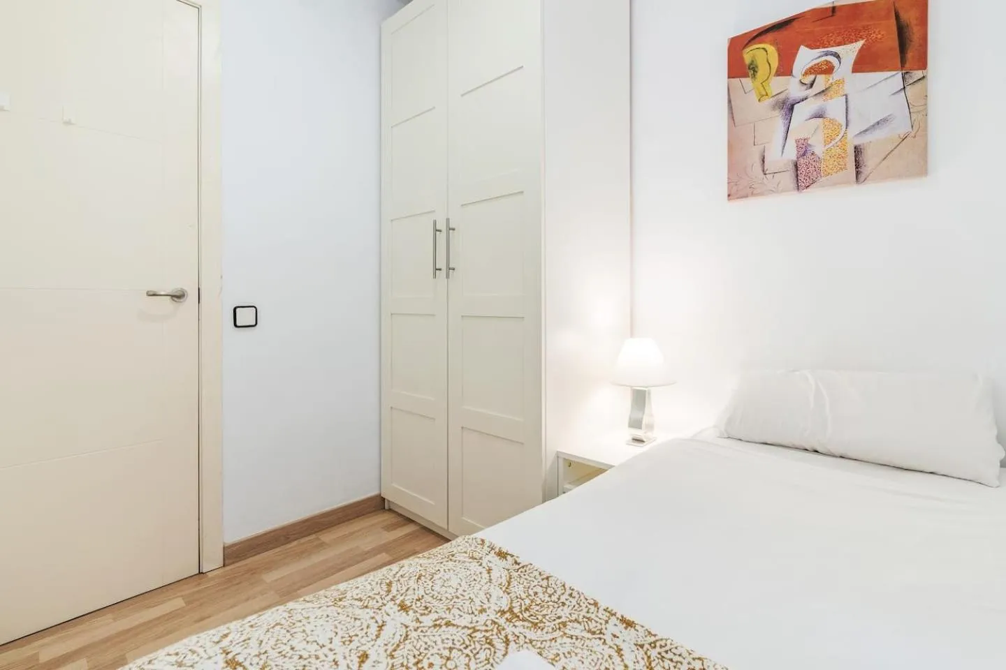 Bed in Avenida Gaudí View 2-Min to Sagrada