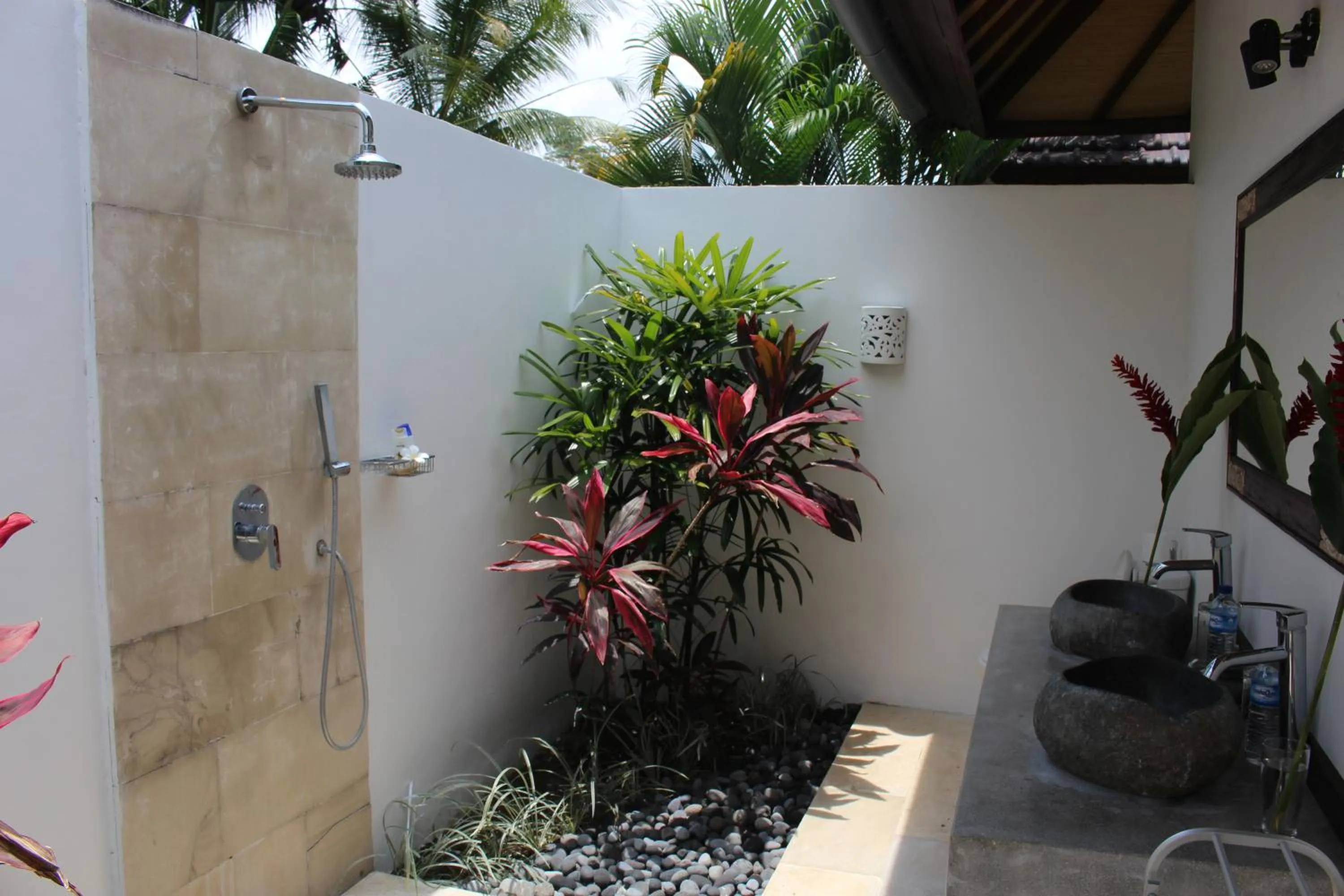 Shower in Uma Kama Villa