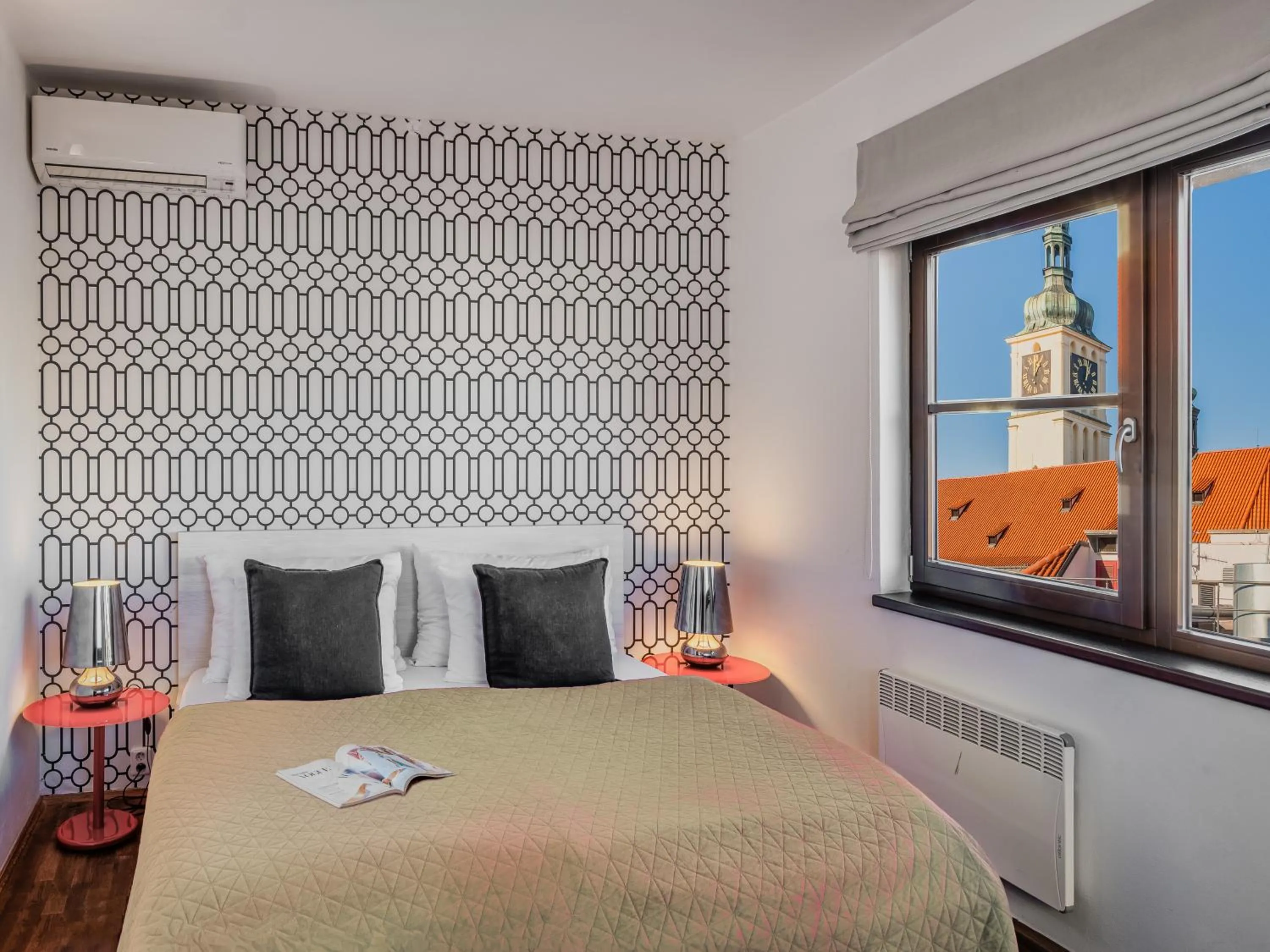 Bed in 4 Arts Apartments by Adrez