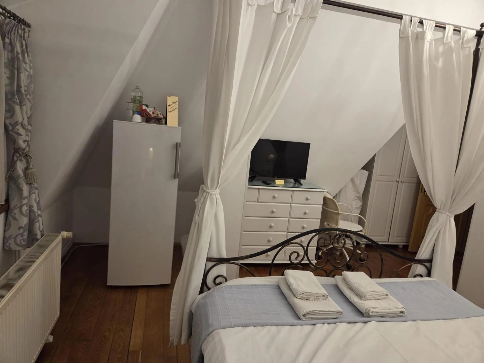 Bed in Bucharest Boutique Accommodation by Hotels