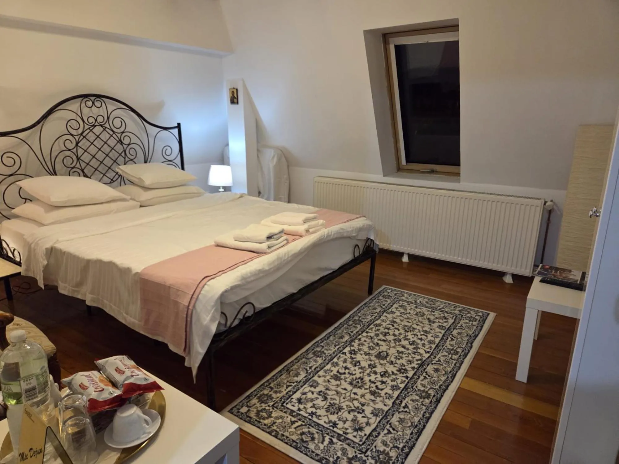 Bed in Bucharest Boutique Accommodation by Hotels