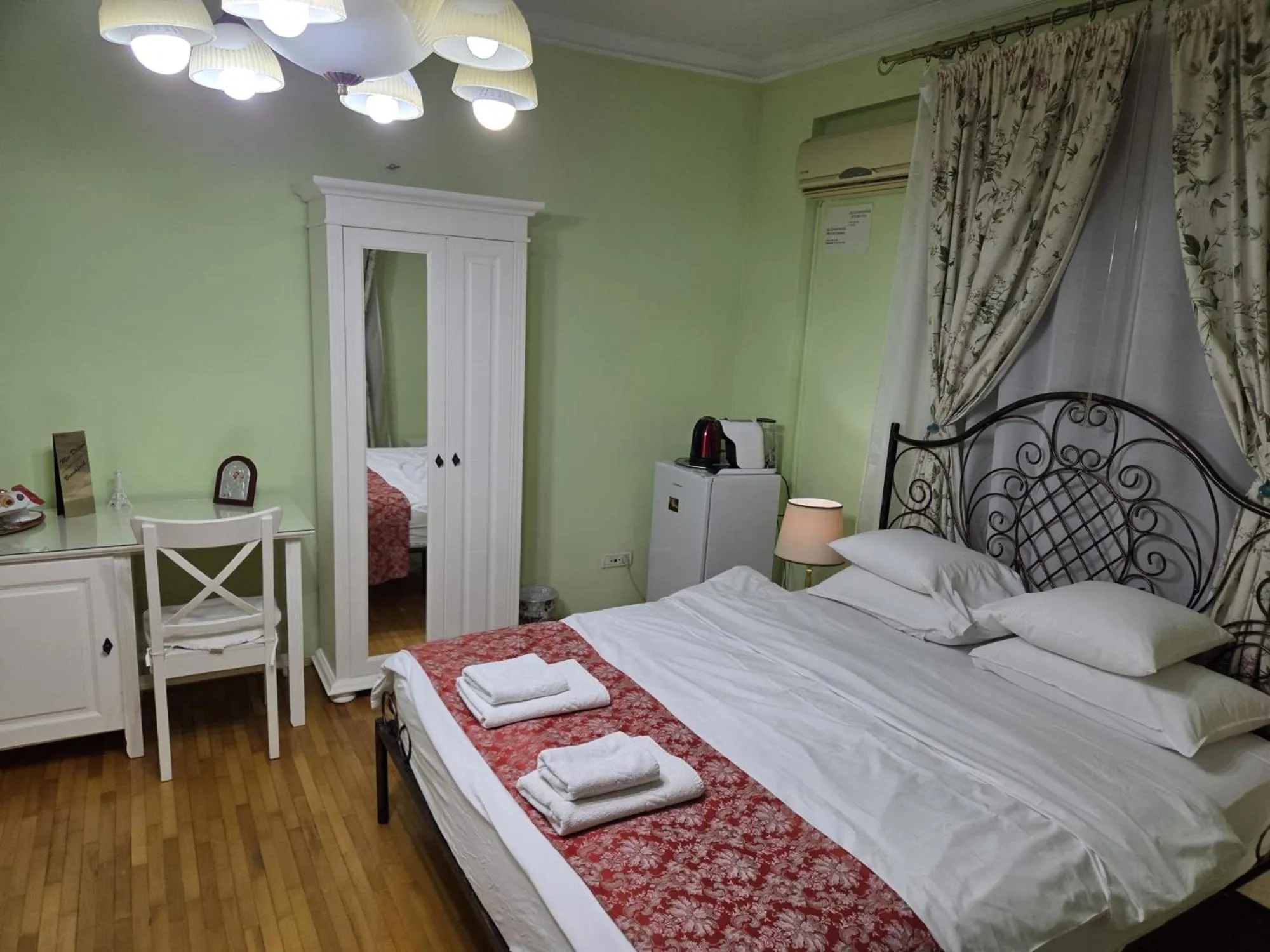 Bed in Bucharest Boutique Accommodation by Hotels