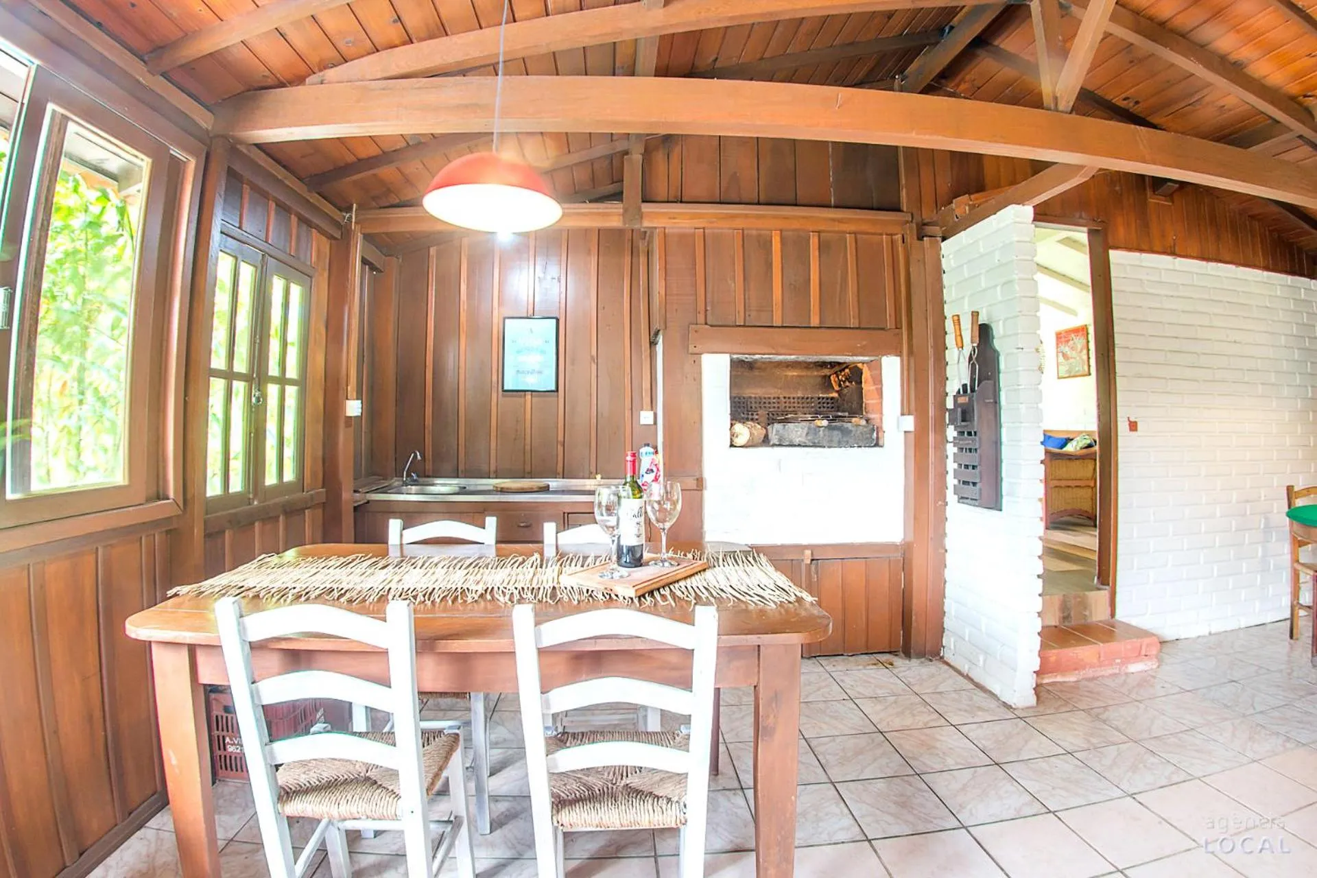 Dining area in Pousada Rosa