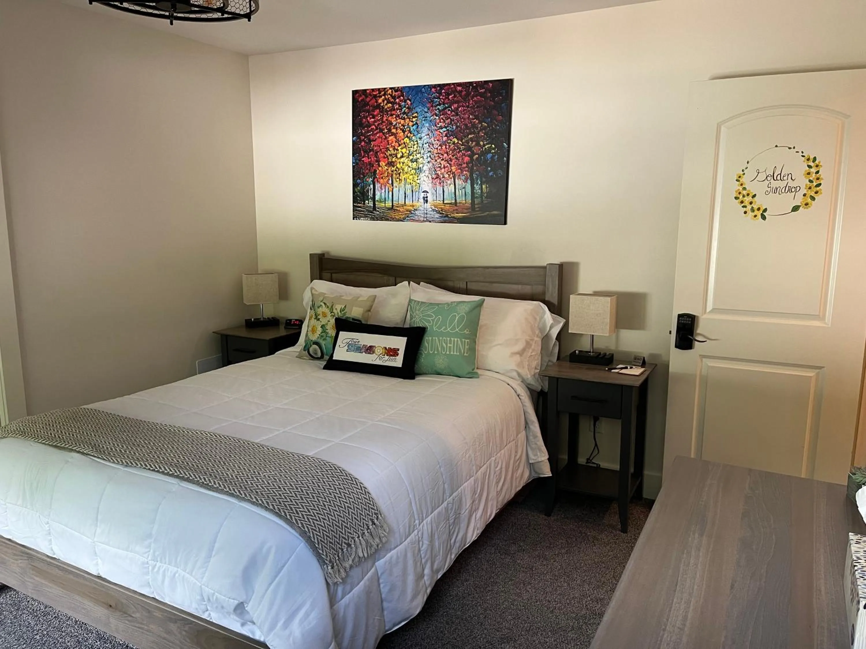 Bed in Four Seasons For Fun Bed & Breakfast