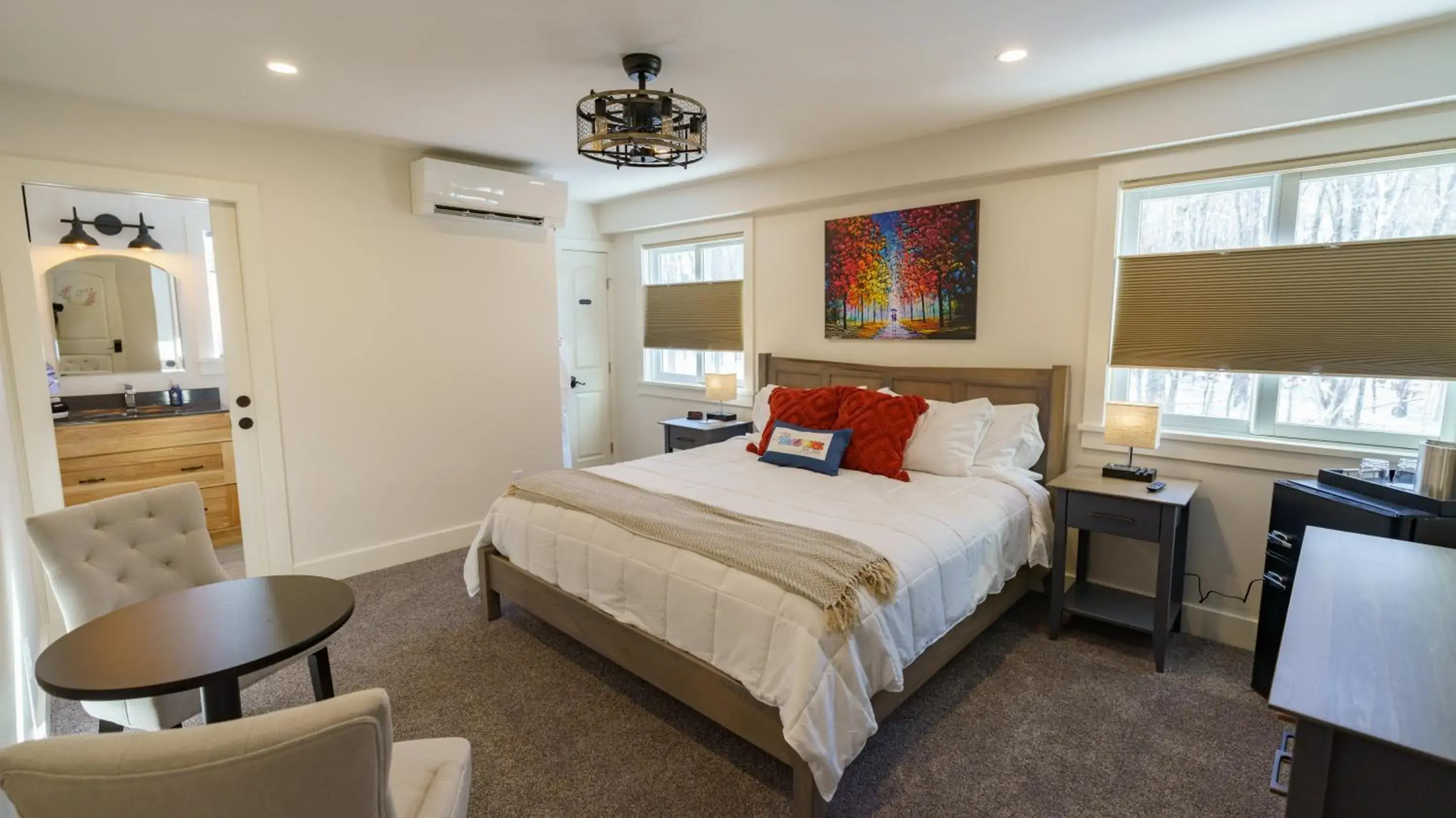 Standard King Room in Four Seasons For Fun Bed & Breakfast Standard King Room in Four Seasons For Fun Bed & Breakfast