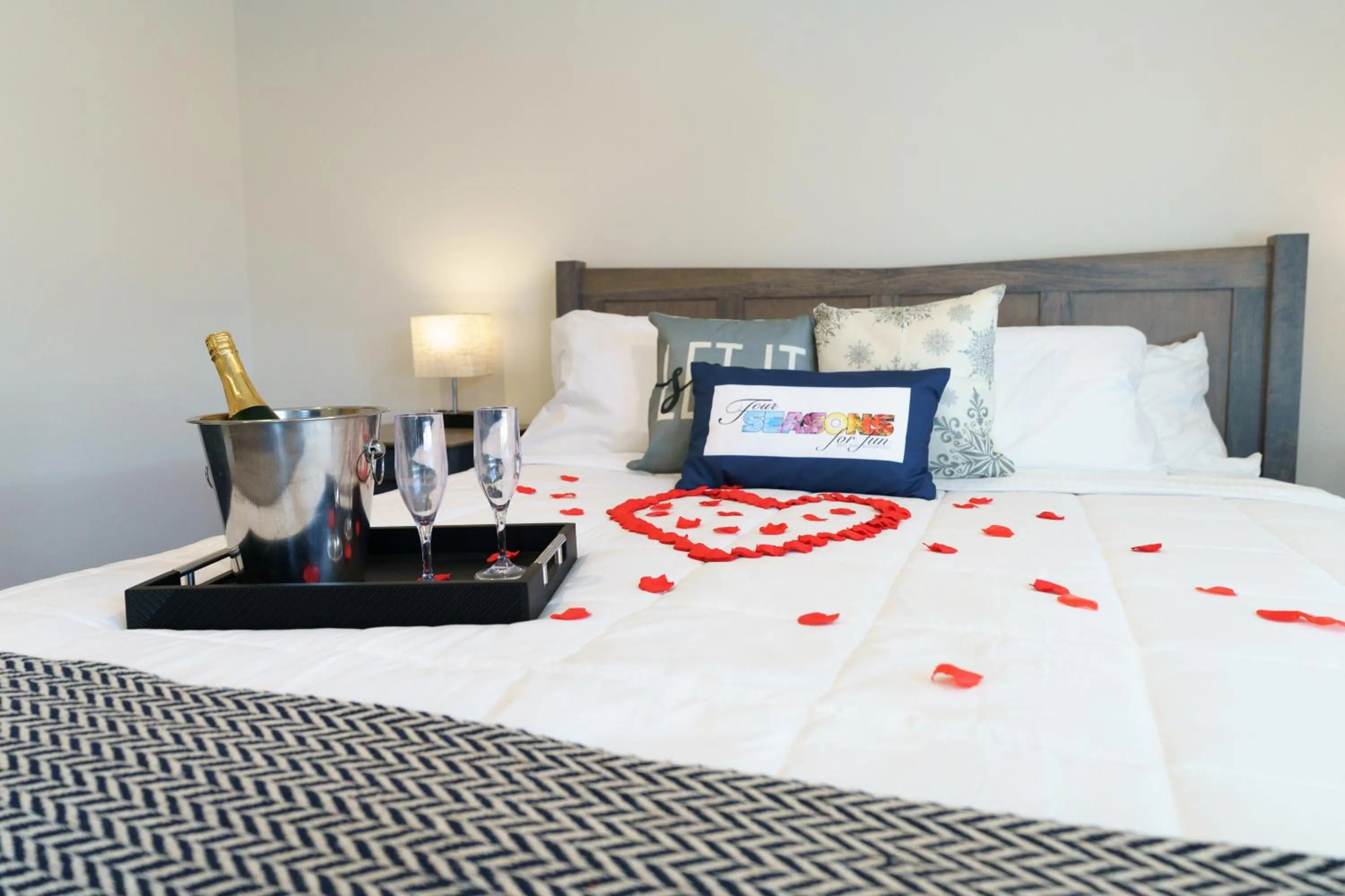 Bed in Four Seasons For Fun Bed & Breakfast