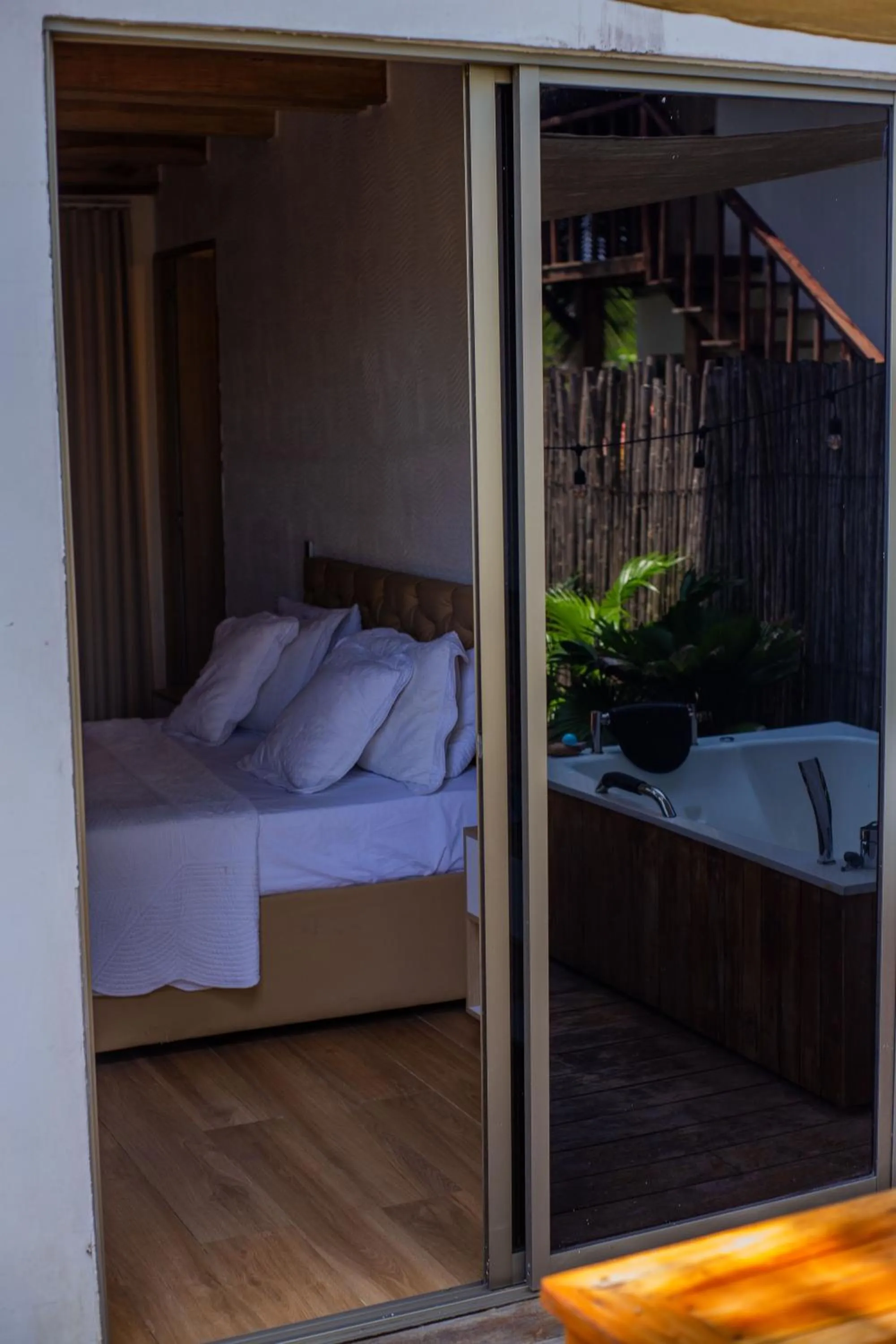 Balcony/Terrace, Bed in Palmarito Beach Hotel