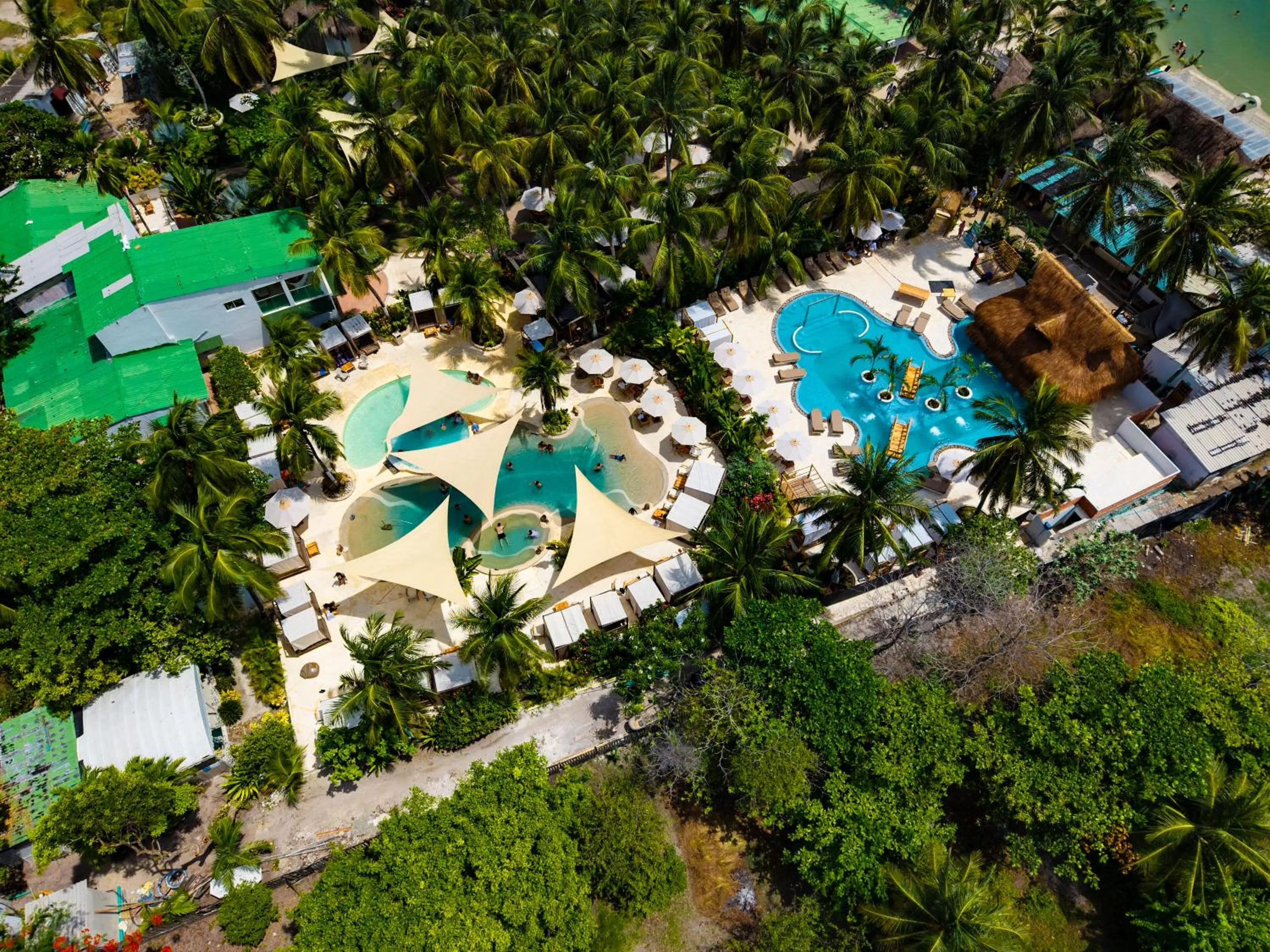 Swimming pool in Palmarito Beach Hotel