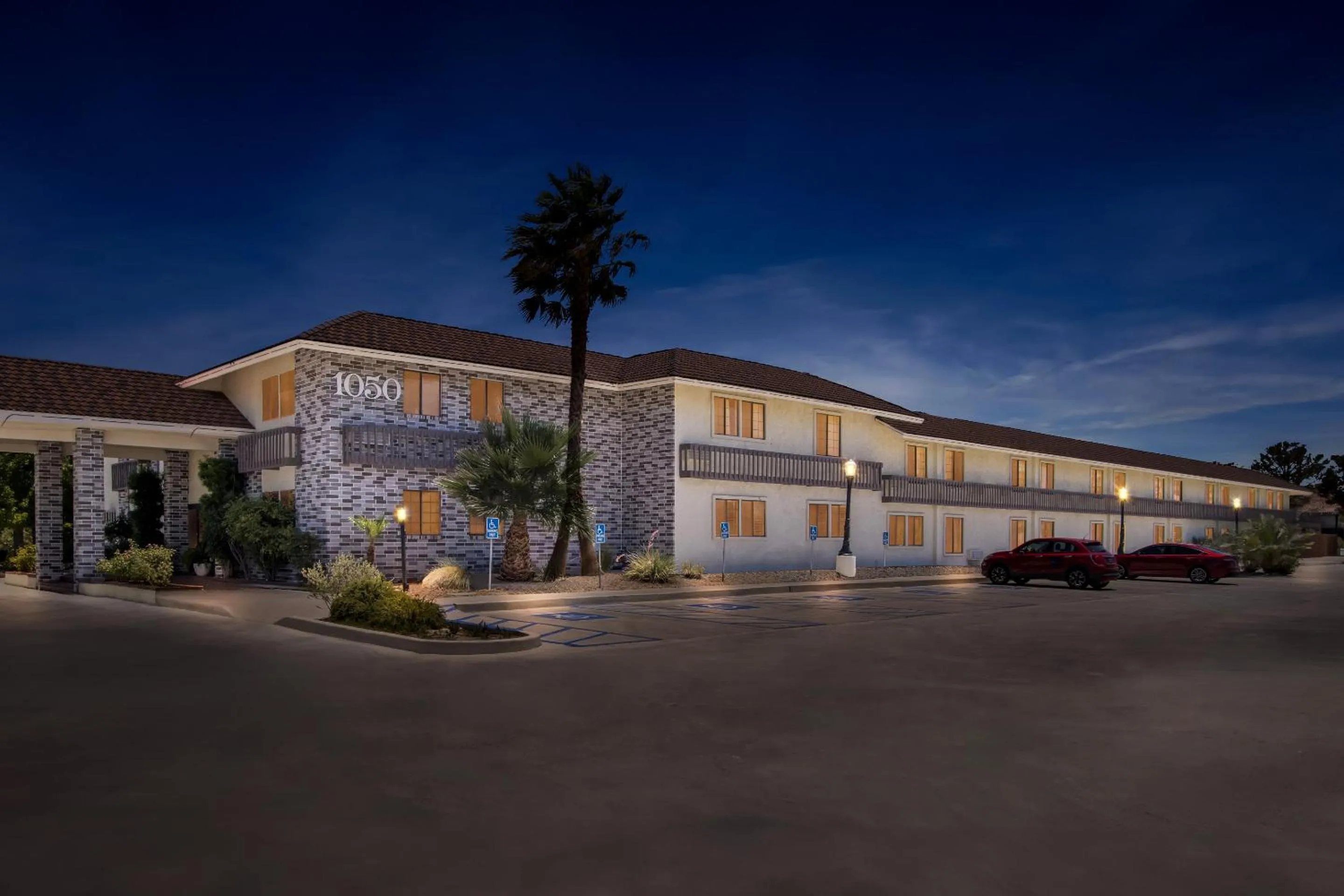 Facade/entrance in Red Roof Inn Ridgecrest