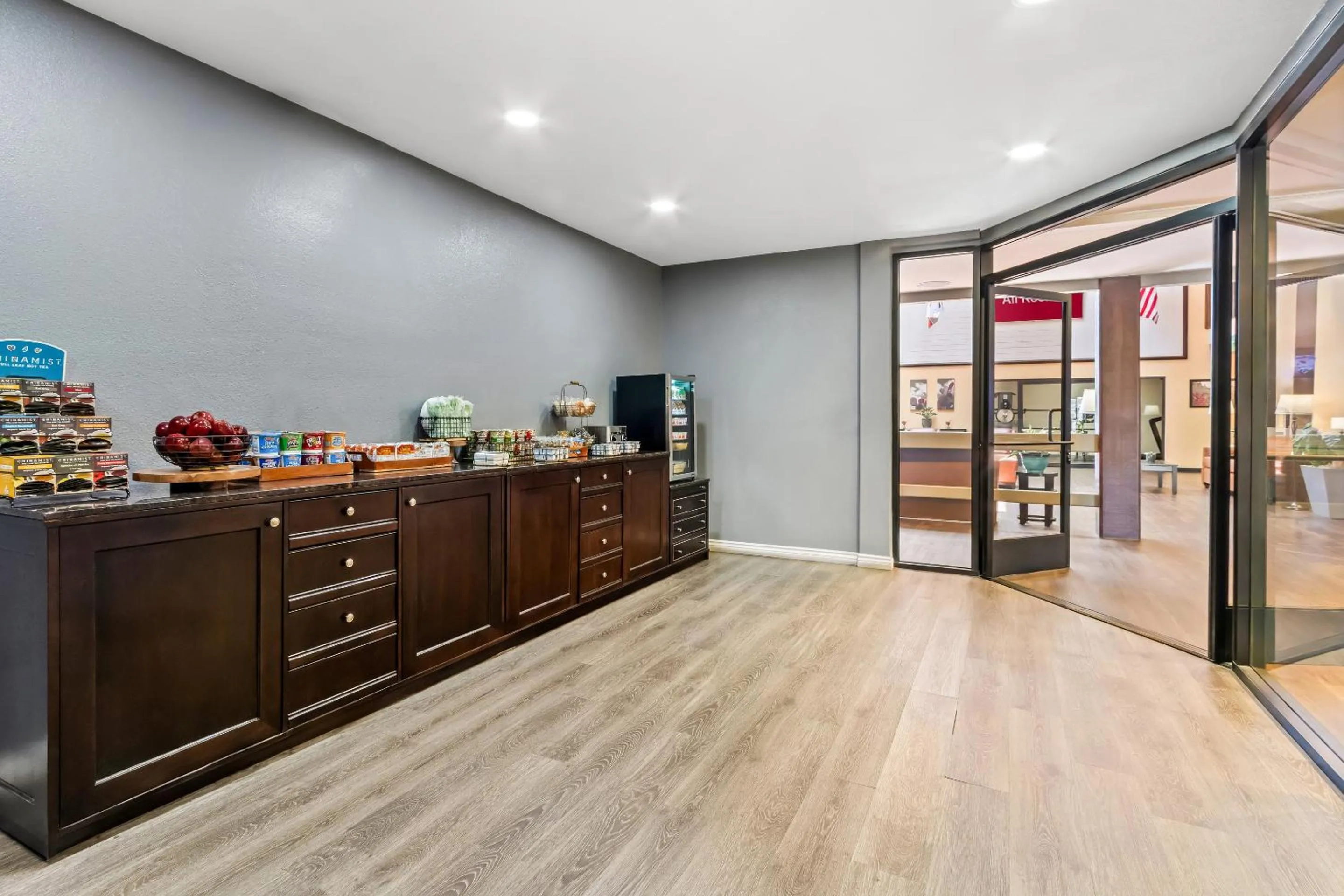 Breakfast in Red Roof Inn Ridgecrest